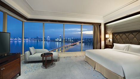 南昌力高皇冠假日酒店