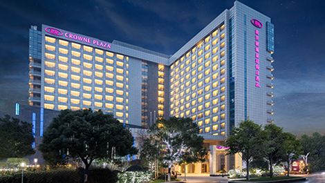 南京银城皇冠假日酒店