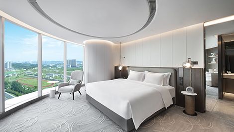 武汉光谷皇冠假日酒店