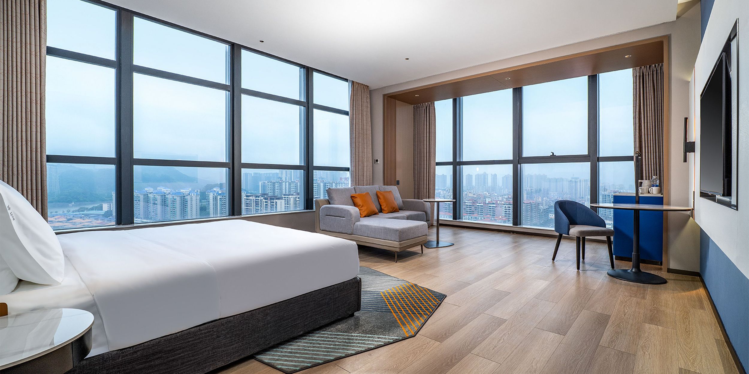 四会中心智选假日酒店