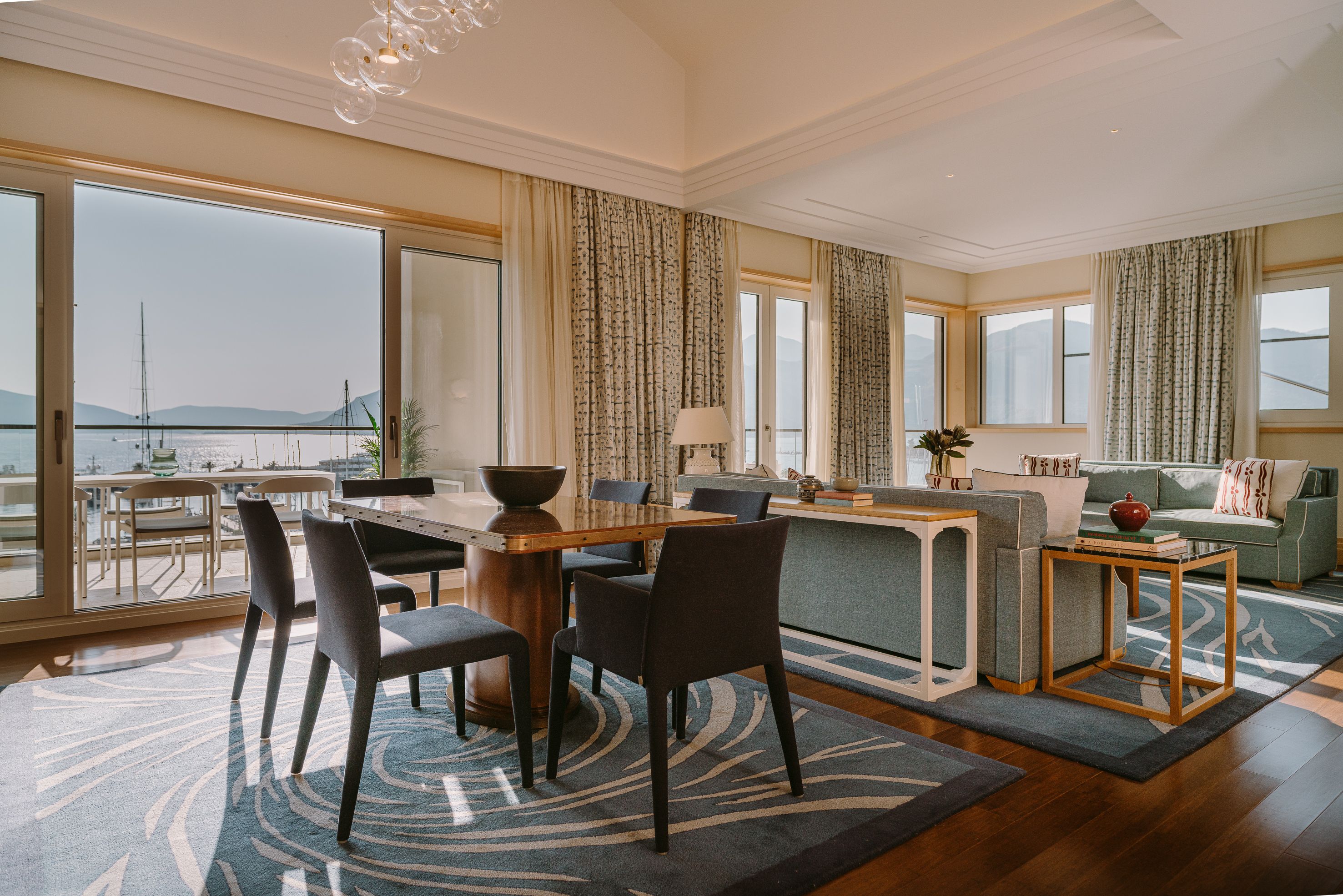 Regent Featured Room