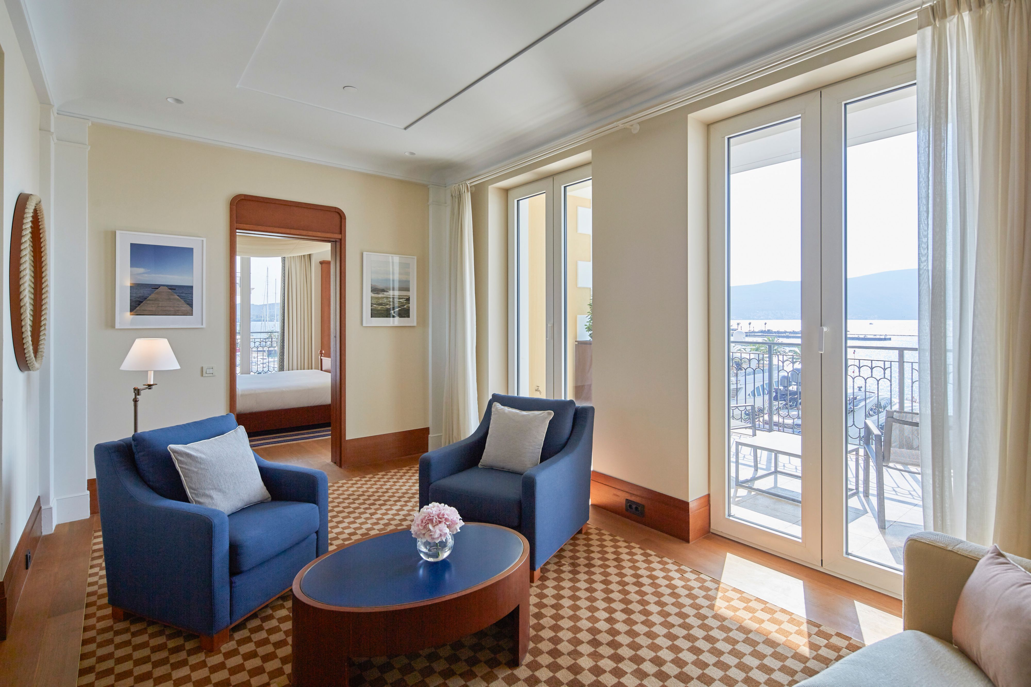 Regent Featured Room