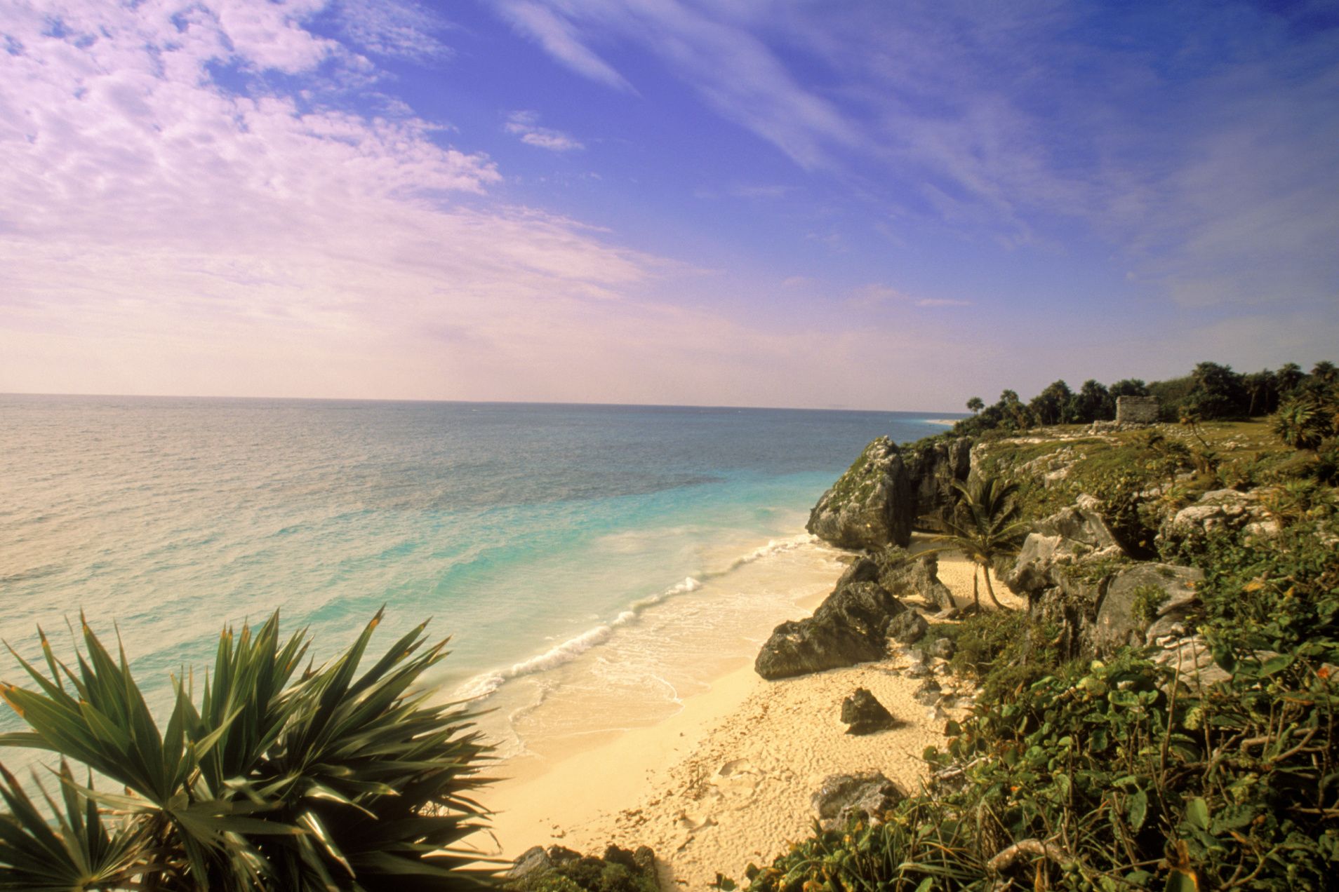 里维埃拉玛雅海滩和悬崖