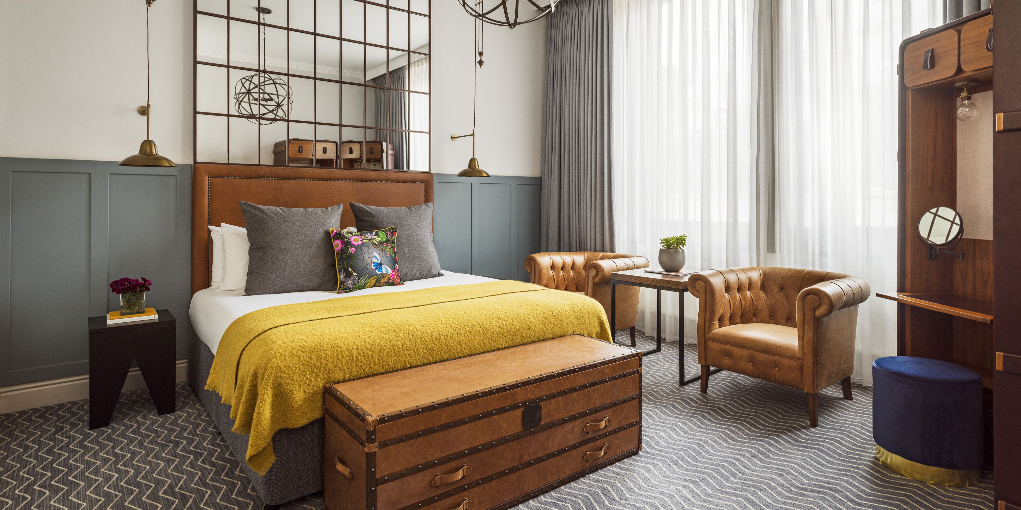 hotel guest room in manchester city