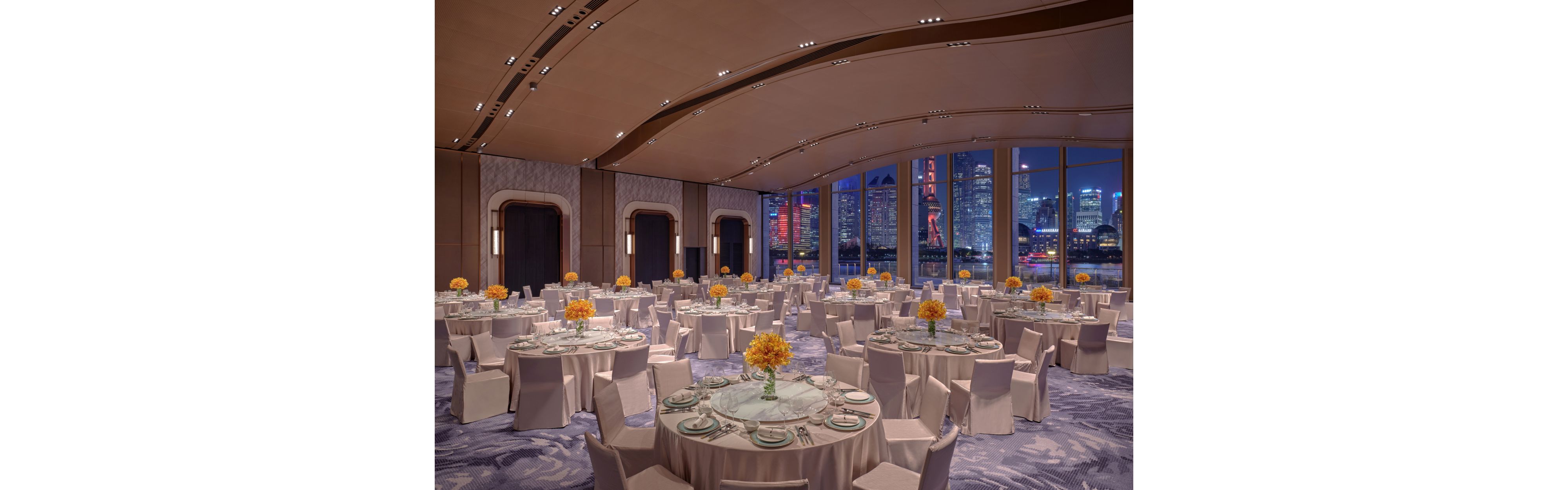 Regent Shanghai on the Bund Ballroom foyer image