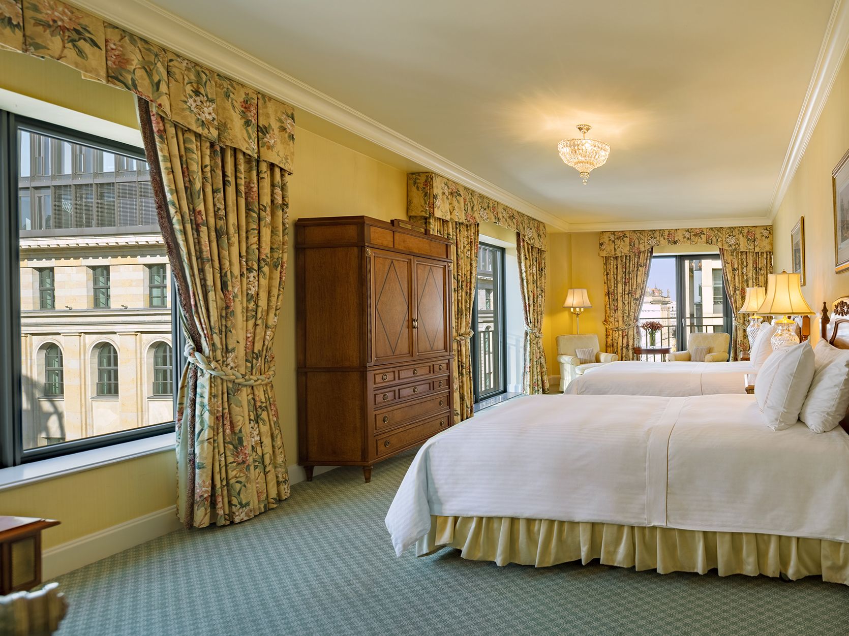 Regent Featured Room