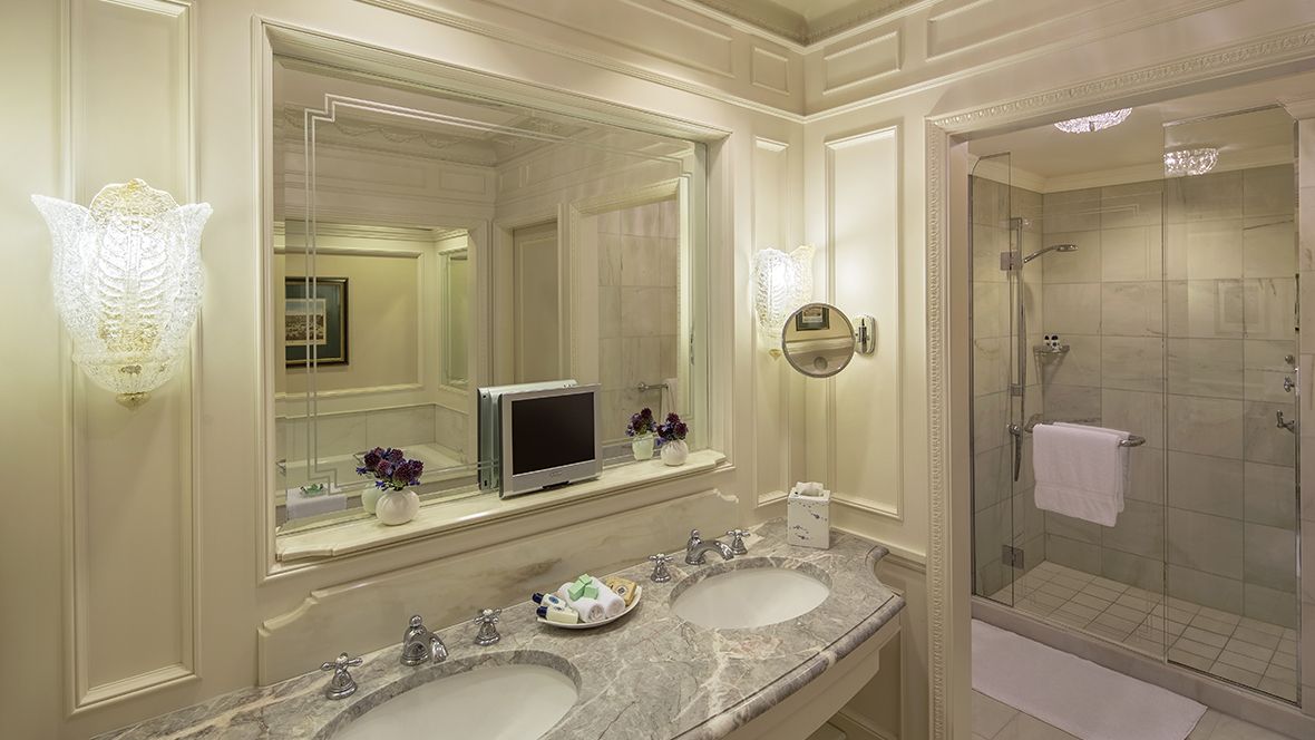 Regent Featured Room