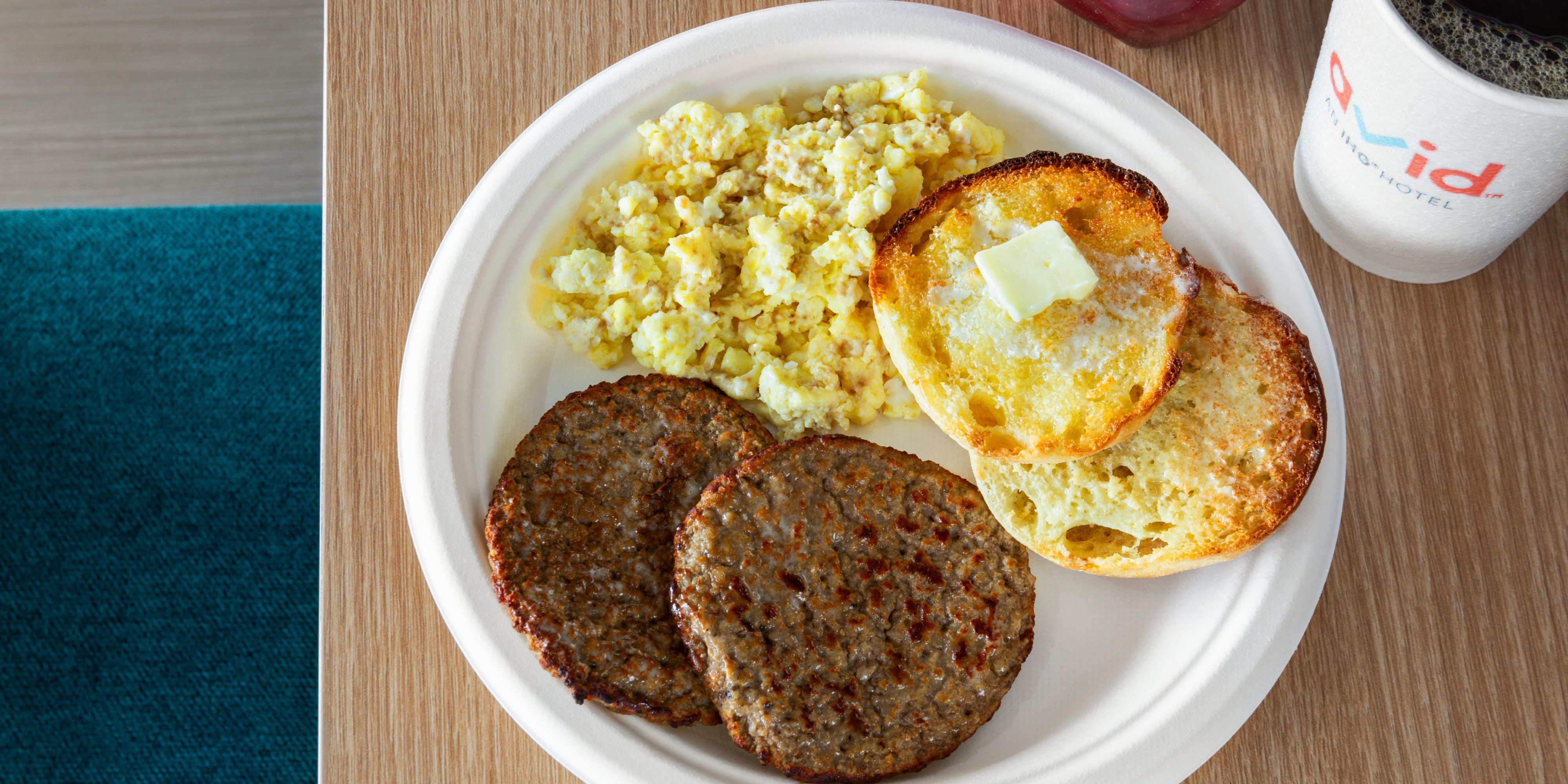 After a good night’s sleep, try our new fresh hot breakfast menu with fluffy scrambled eggs, potatoes and either crispy bacon crumbles or sausage as well as other tasty options for everyone. Grab a cup of delicious bean-to-cup coffee and enjoy a free, hot breakfast that's Just Right.