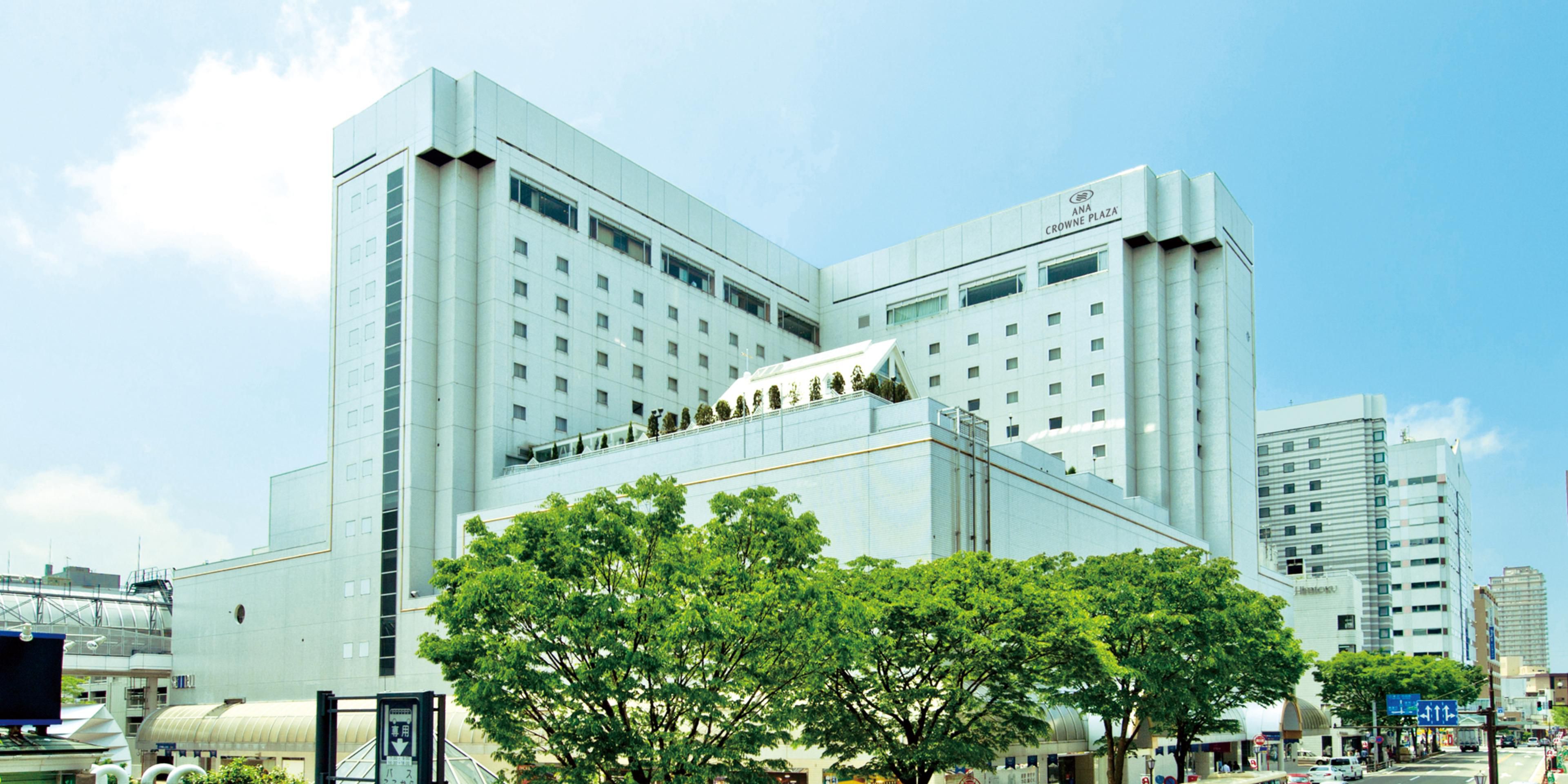 $hotelInfo.mediaDetails.welcomePhotos.primaryPhoto.caption}