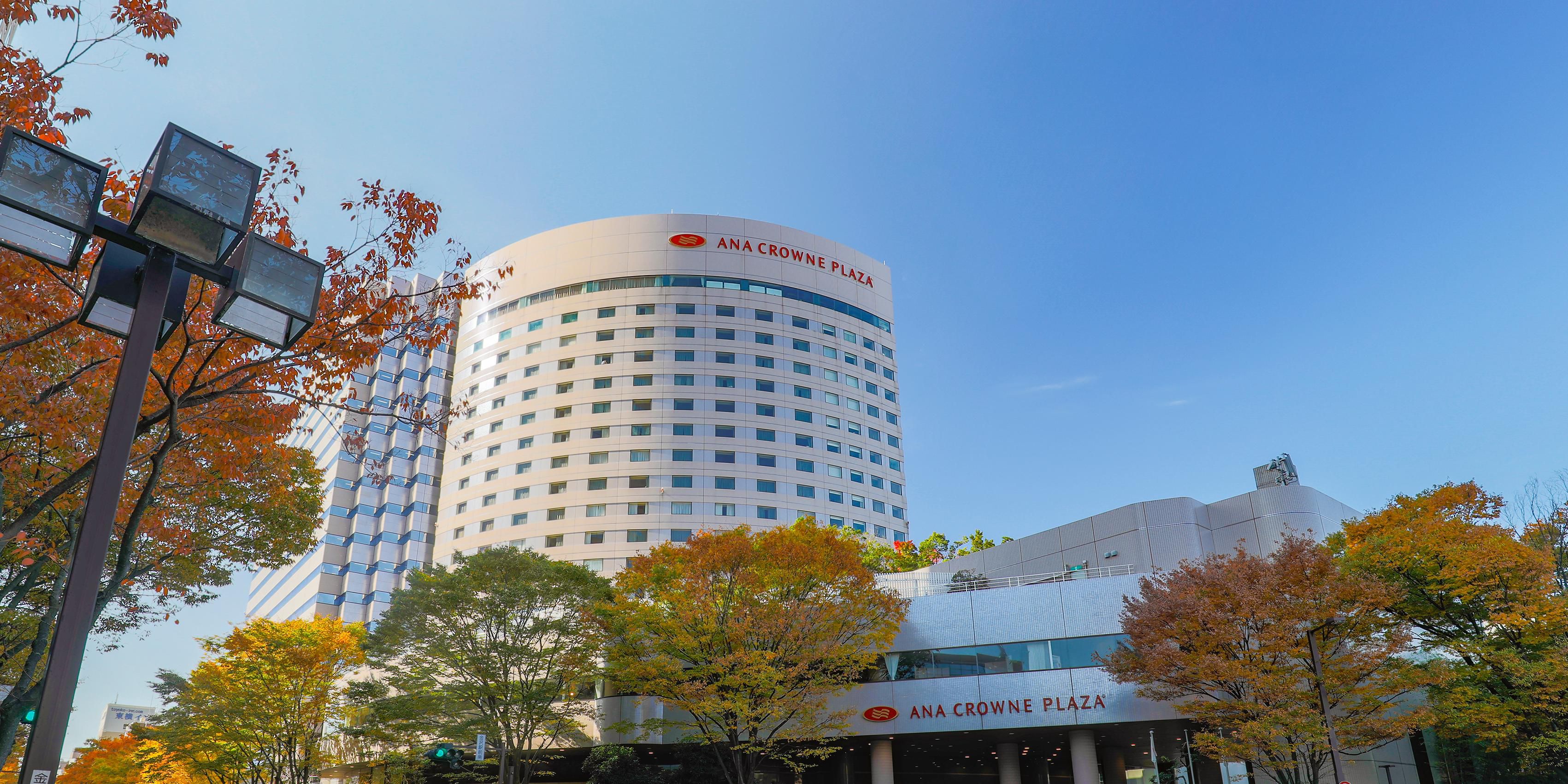 $hotelInfo.mediaDetails.welcomePhotos.primaryPhoto.caption}