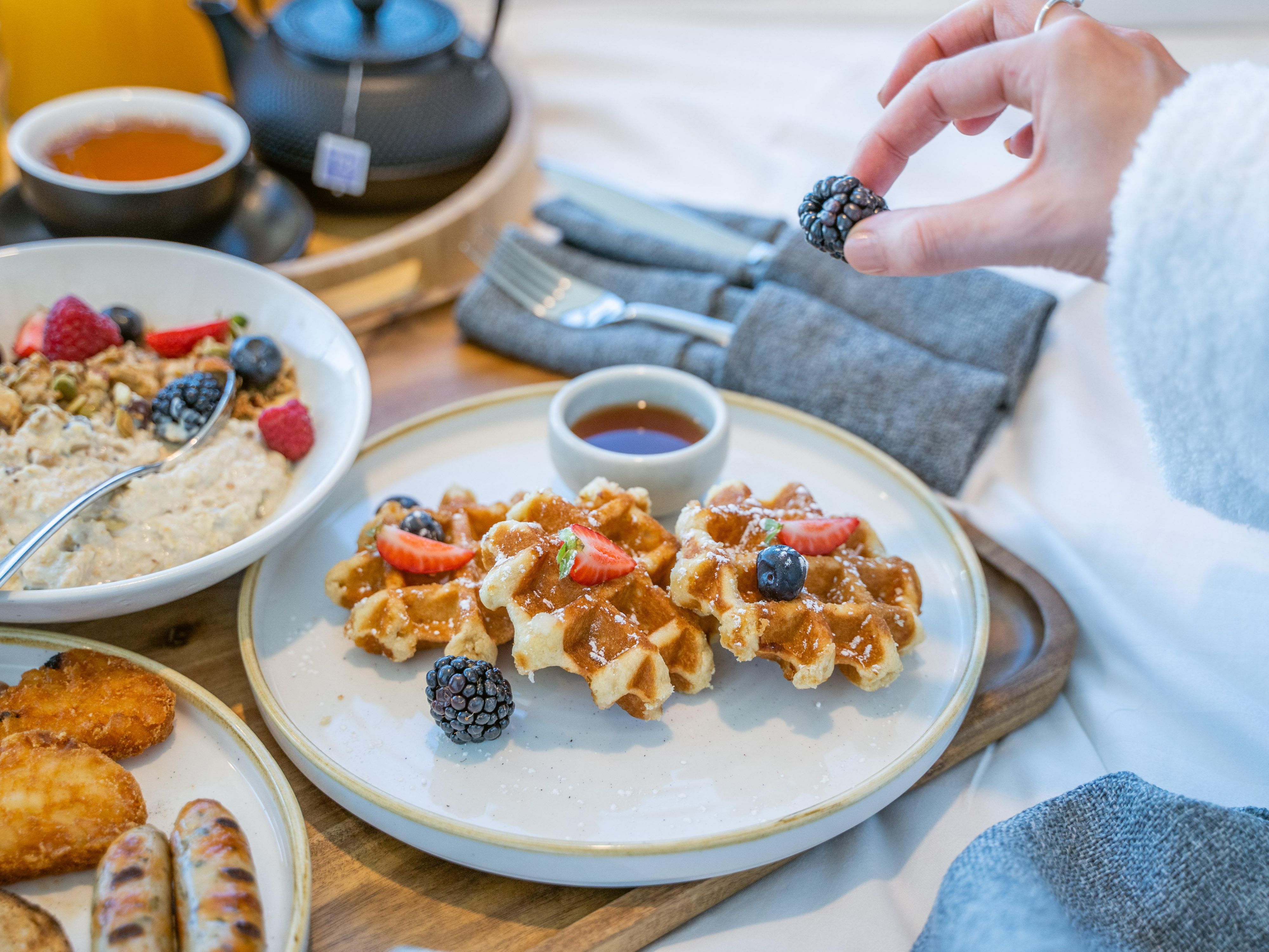 in-room dining breakfast