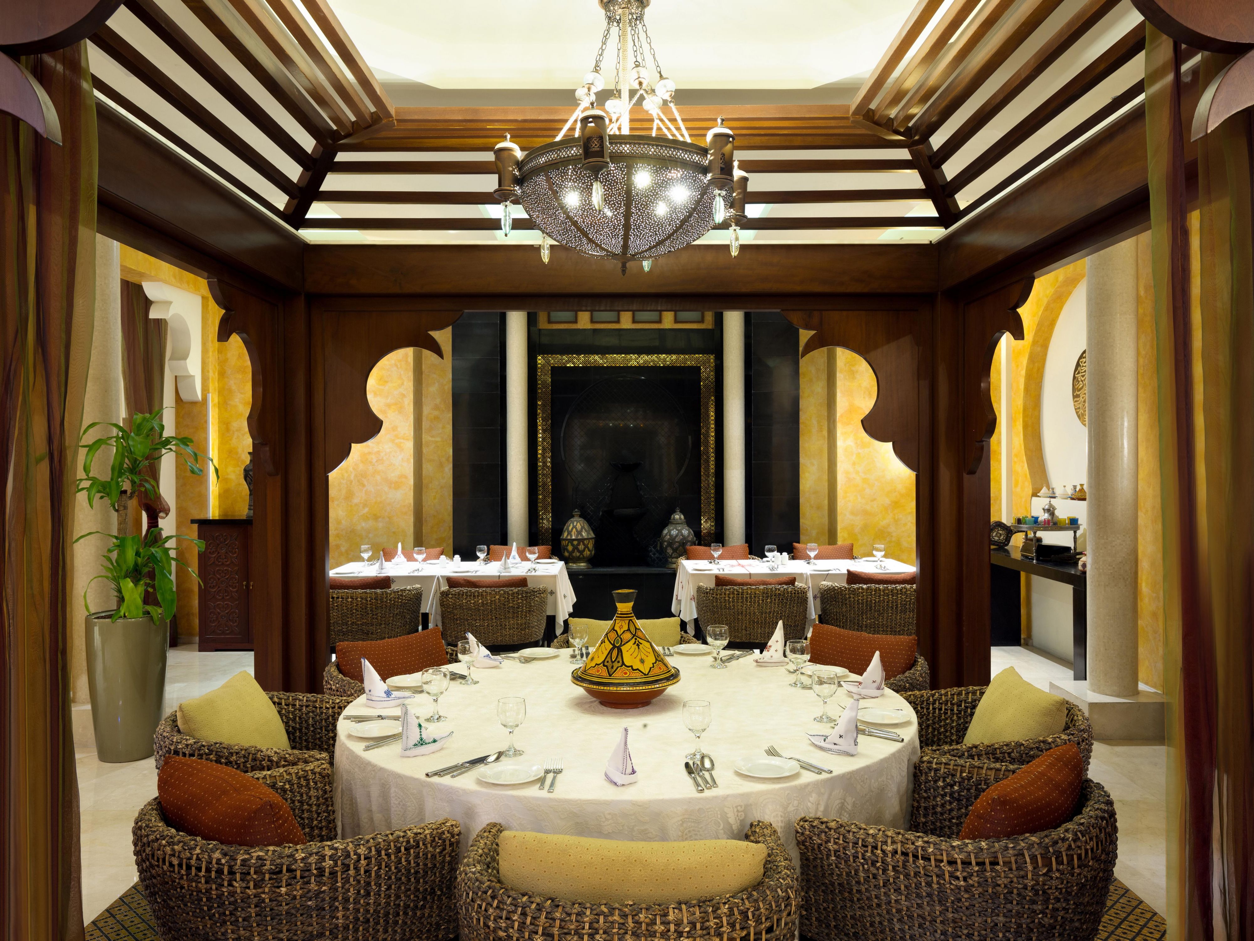 The Taste of Morocco!
The most delicious signature dishes from the A la carte menu, prepared by our Moroccan chefs that will exceed your expectations in a contemporary and refined setting. 