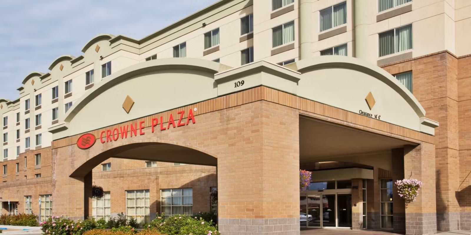 $hotelInfo.mediaDetails.welcomePhotos.primaryPhoto.caption}