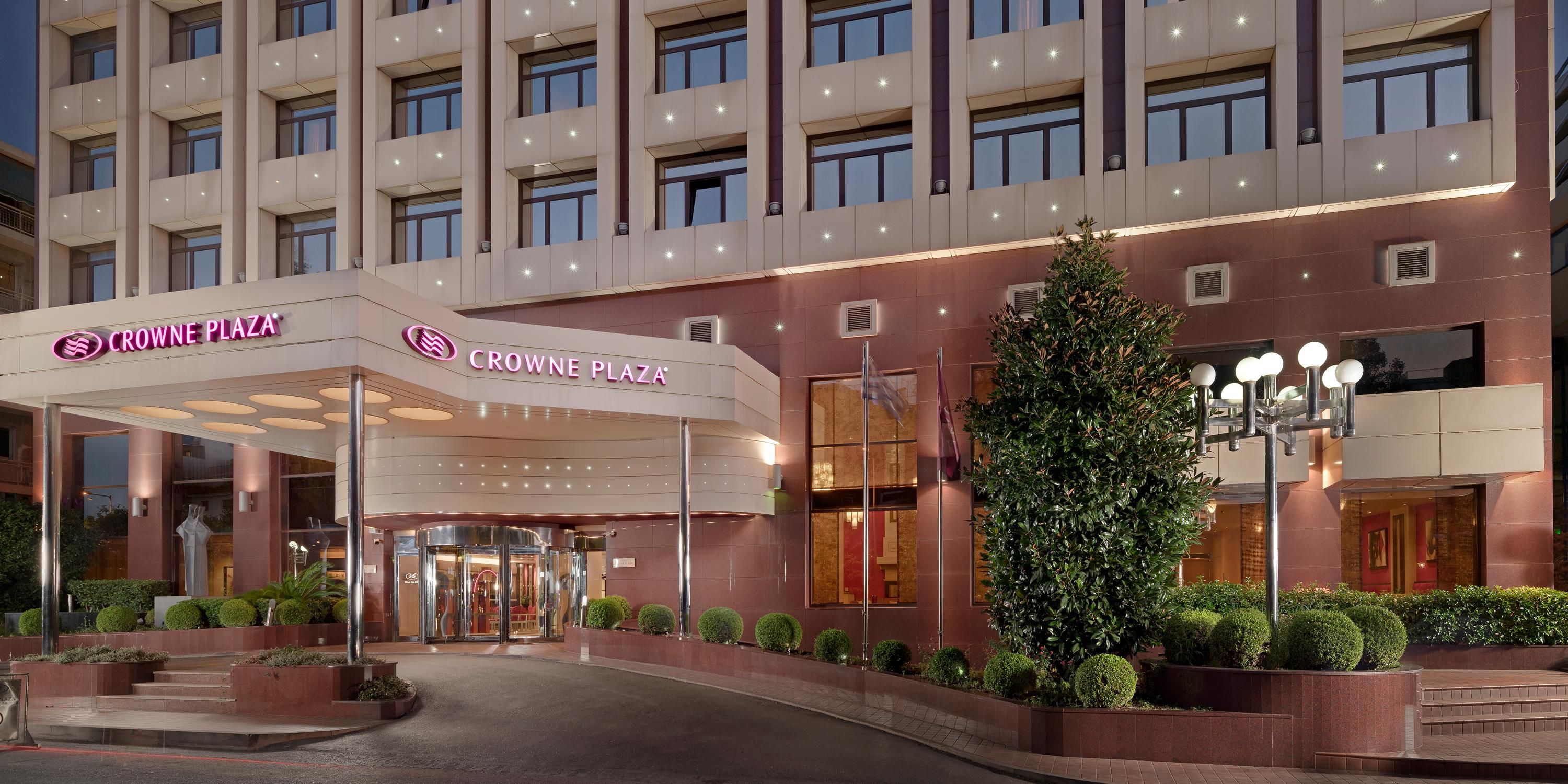 $hotelInfo.mediaDetails.welcomePhotos.primaryPhoto.caption}