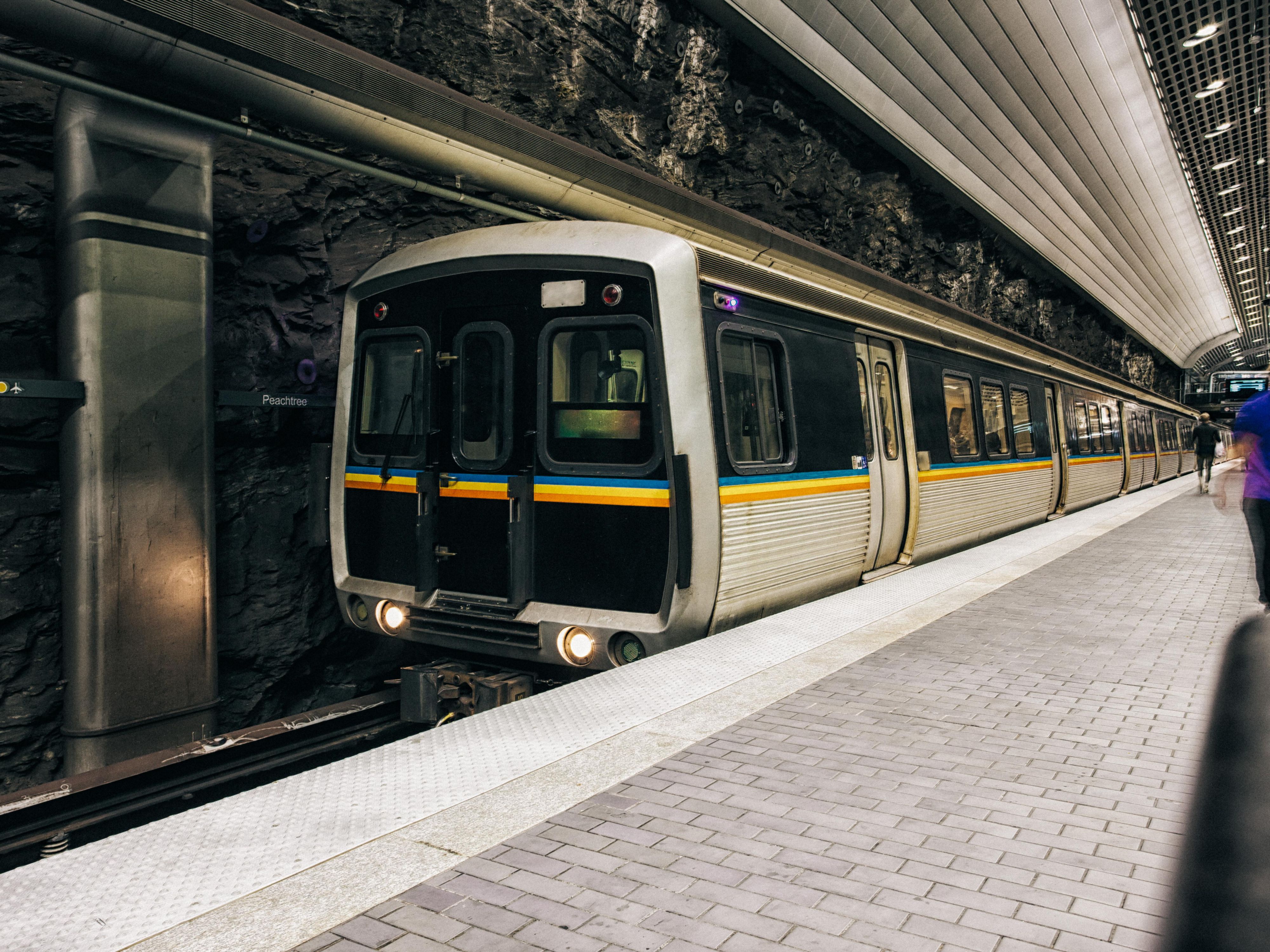 Located in Dunwoody, our hotel puts you close to everything Atlanta has to offer. Enjoy a complimentary shuttle within a 2-mile radius - ideal for effortless trips to Perimeter Mall, nearby dining, and MARTA’s Dunwoody Station with direct access to Midtown, Buckhead, downtown and Hartsfield–Jackson Atlanta International Airport (45 min).