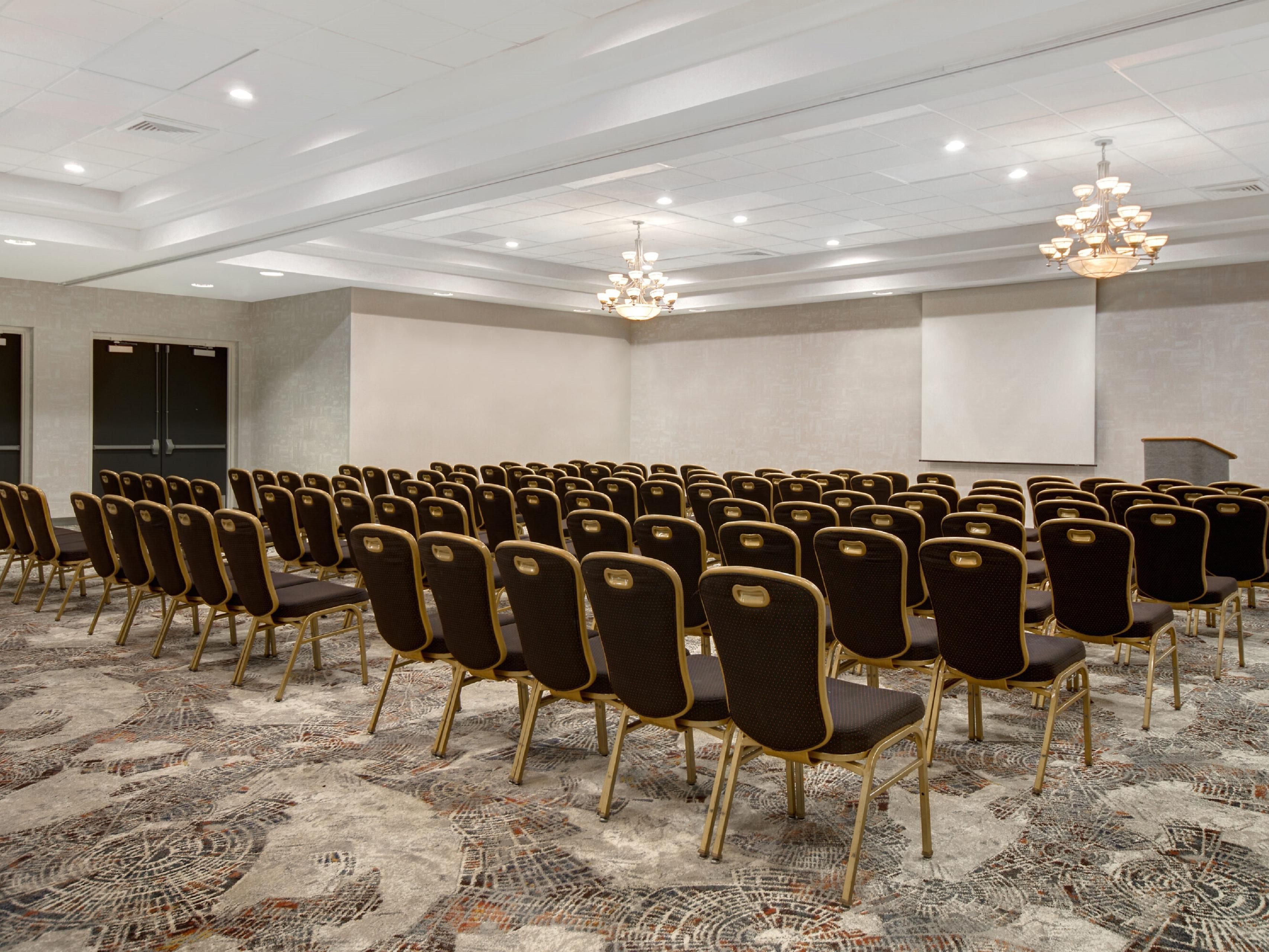 The Crowne Plaza Auburn Hills combines 5,000 square feet of flexible meeting space, with a skilled team of planning and service professionals in order to make meetings, banquets and corporate events of any size a success.  Select the perfect space for your individual needs and enjoy delicious catering options to complement your meeting.   