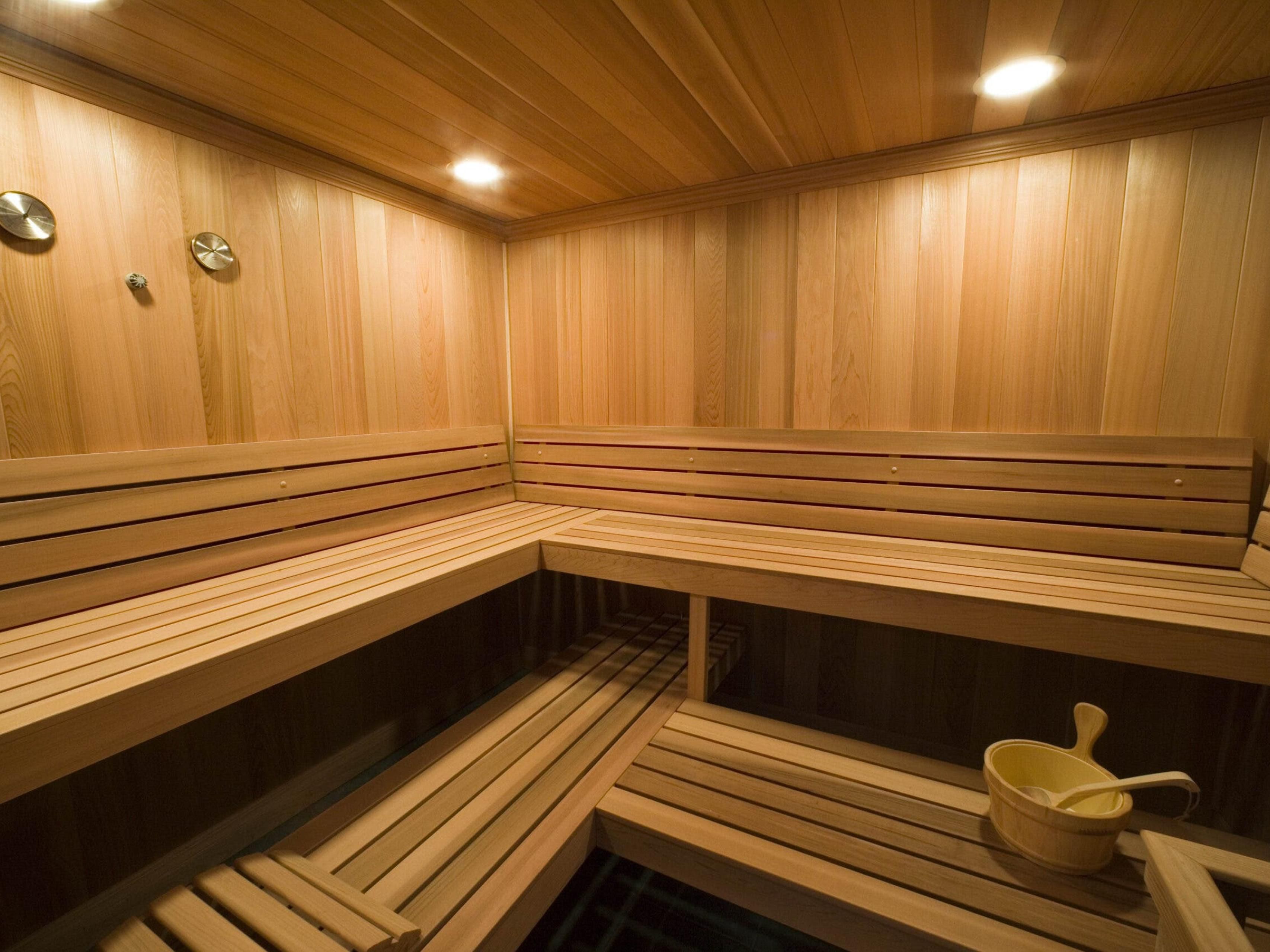 At Crowne Plaza Auburn Hills, every amenity is thoughtfully chosen to help you stay balanced and in control. From energizing workouts to quiet moments in the sauna, late-night snacks to anytime business essentials, everything is designed to keep pace with your lifestyle. All under one roof, ready when you are.