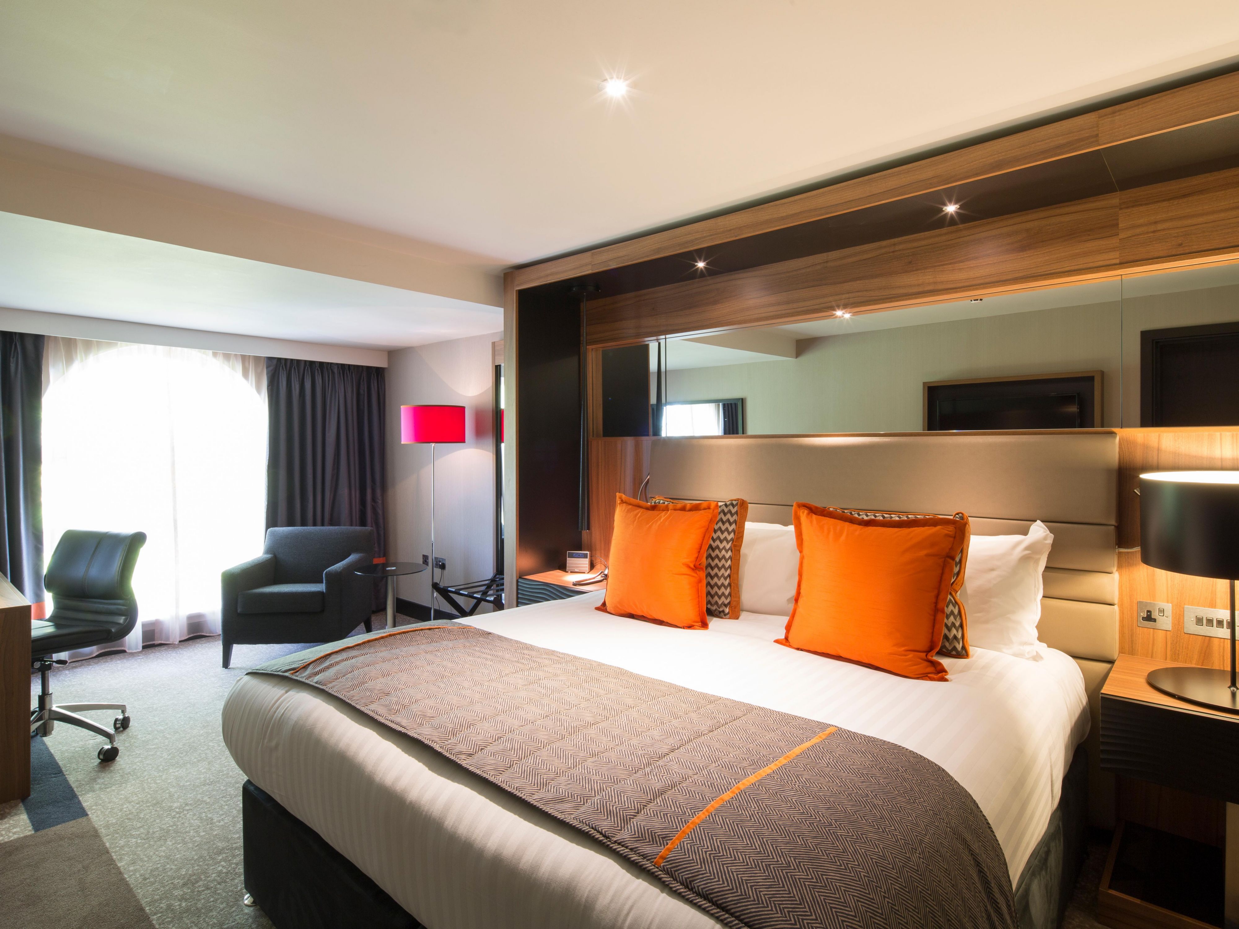 Club Floor Room