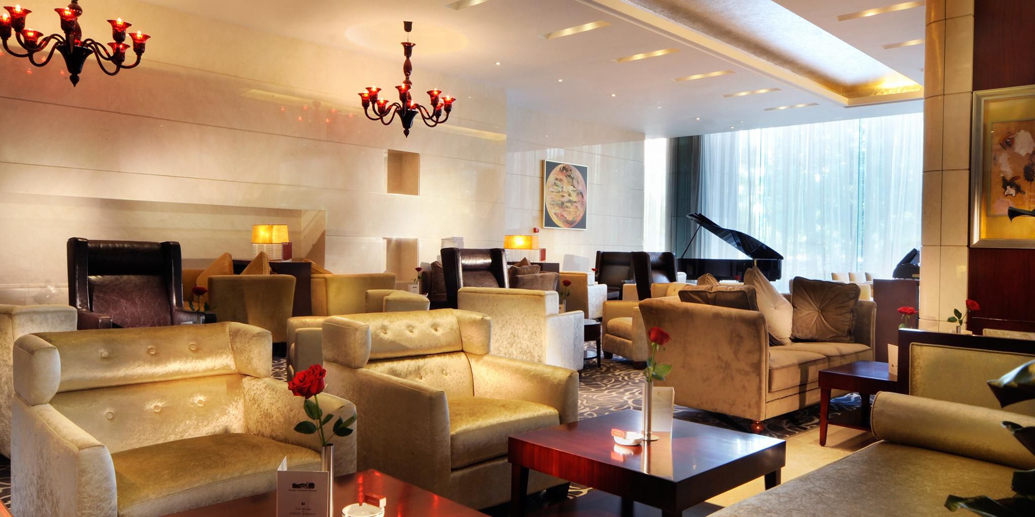With the new Flexible Workspace, you can easily flow from a working area, to impromptu meetings and entertaining guests and clients, to leisure gathering, fulfilling the needs of a blurred and blended work and life.