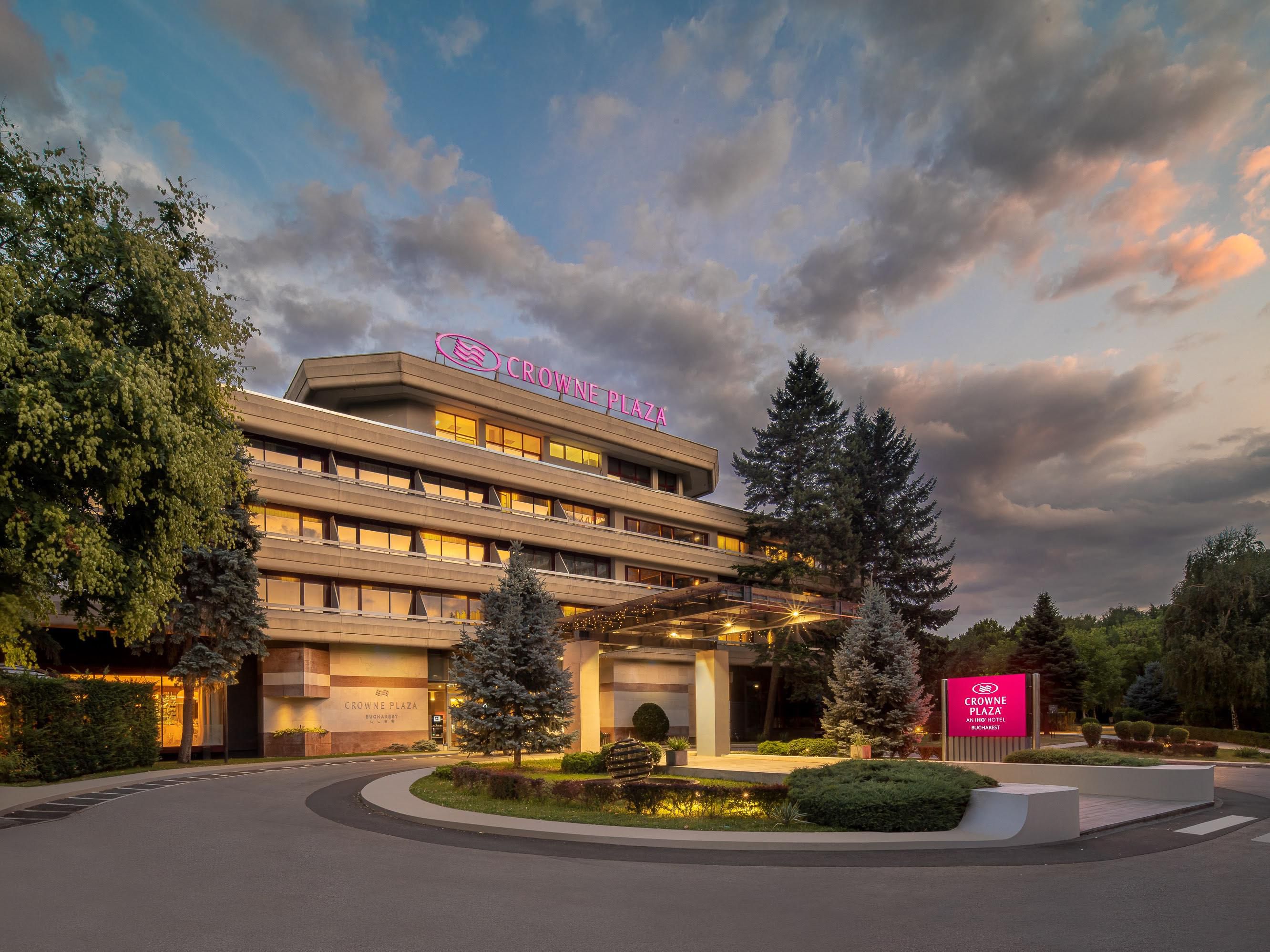 Crowne Plaza Bucharest is celebrating 25 years of excellence in the field of hospitality, which we have built together with a team of professionals. 25 years of memories, achievements, friendship and the thought of offering every day a unique experience to each guest. 