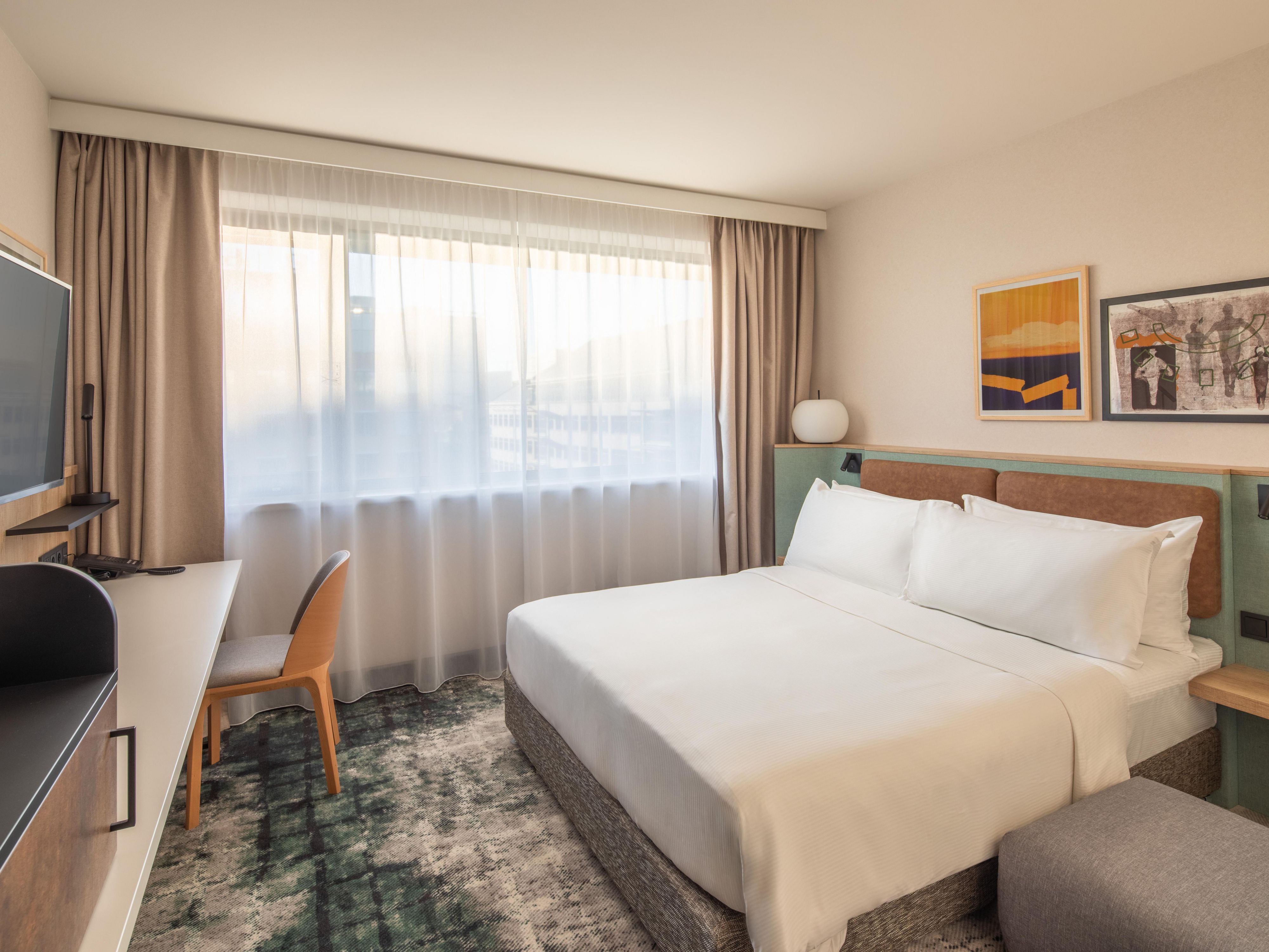 Spacious Standard Guest Rooms with Garden or City View