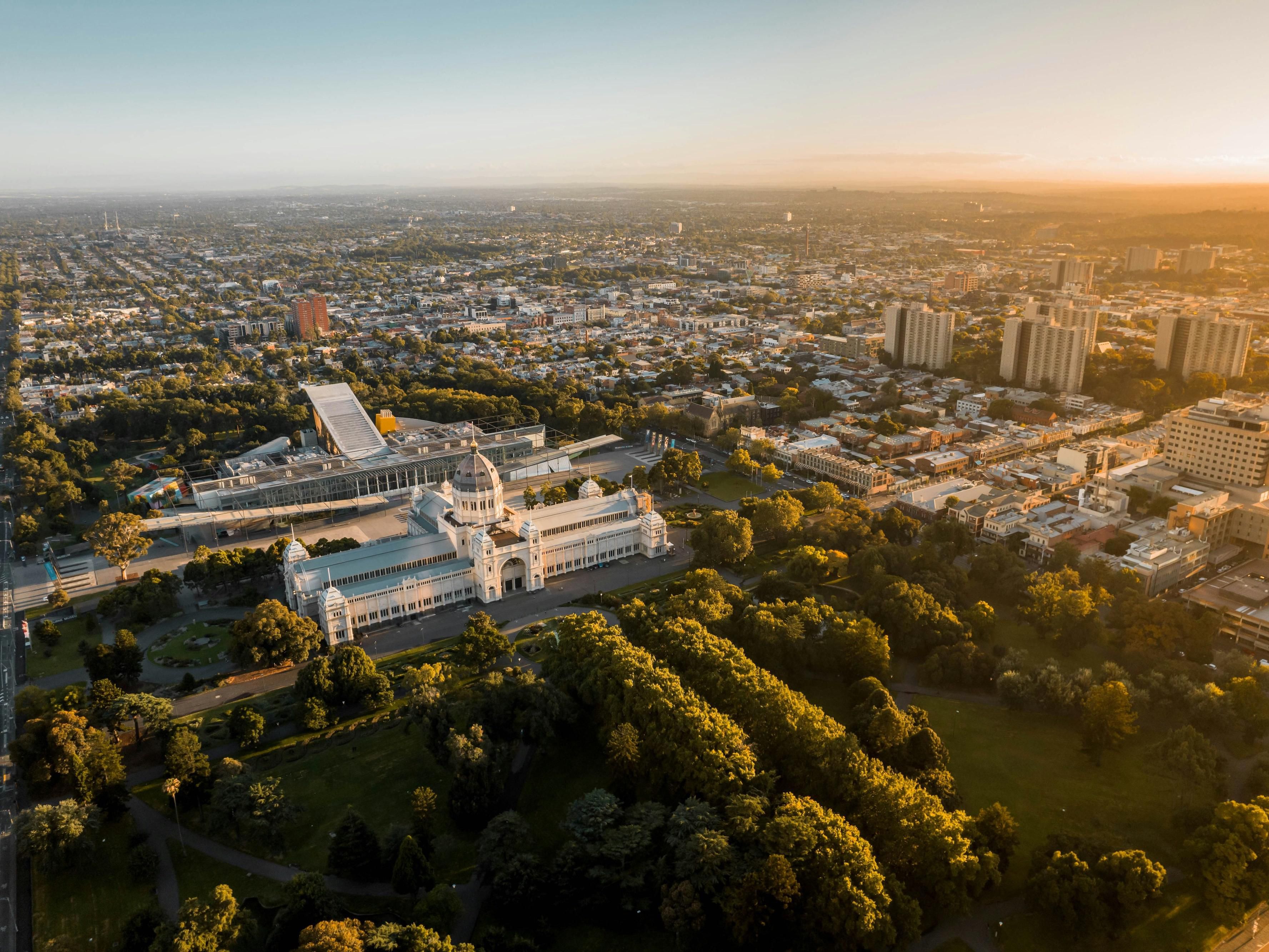 Crowne Plaza Melbourne Carlton, opening soon - now taking bookings from 15 December 2025. Maximise our central Melbourne Innovation District location that easily connects you with the Melbourne Innovation District, and enjoy your down-time discovering a new side of Melbourne.