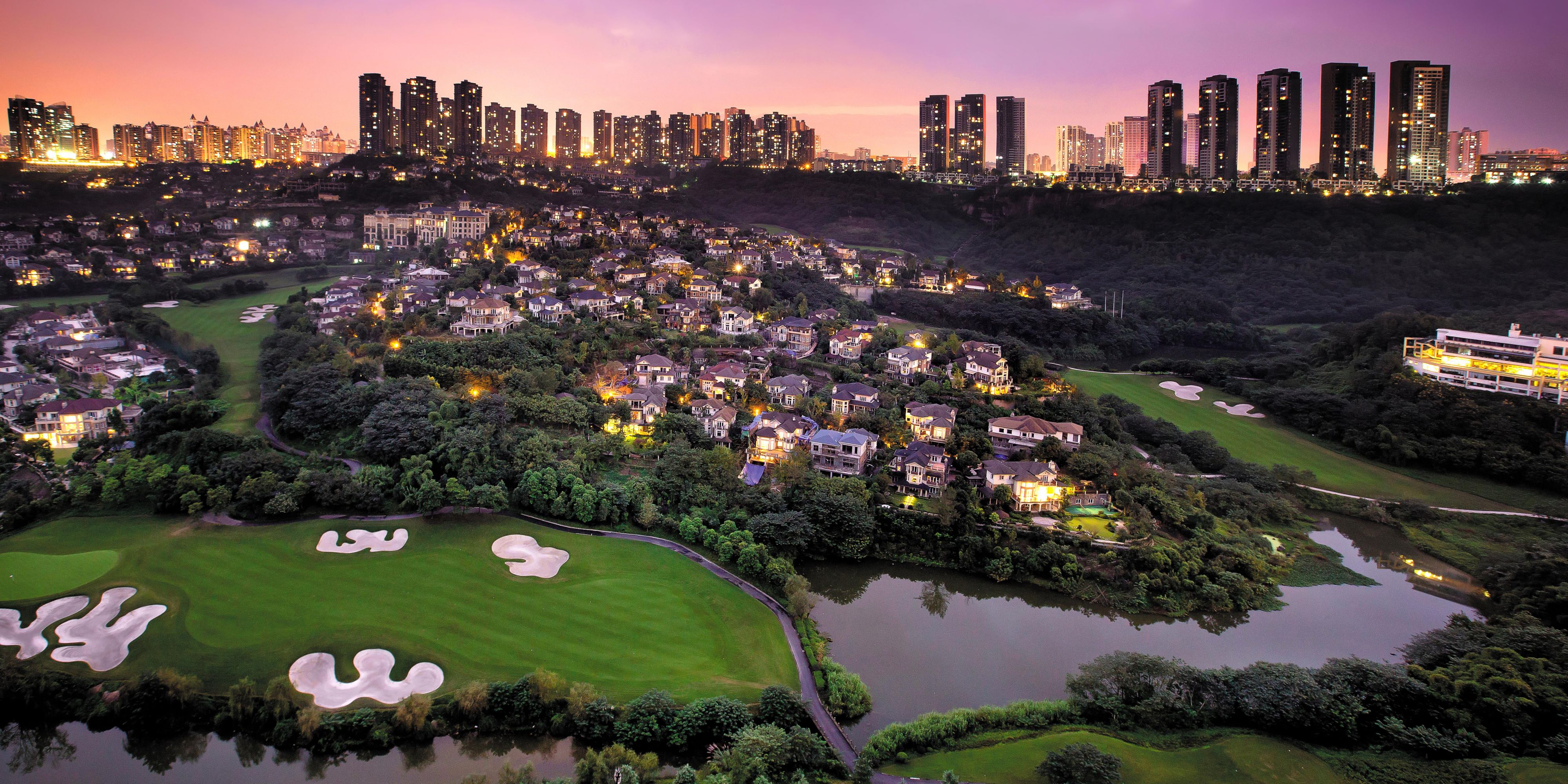 $hotelInfo.mediaDetails.welcomePhotos.primaryPhoto.caption}