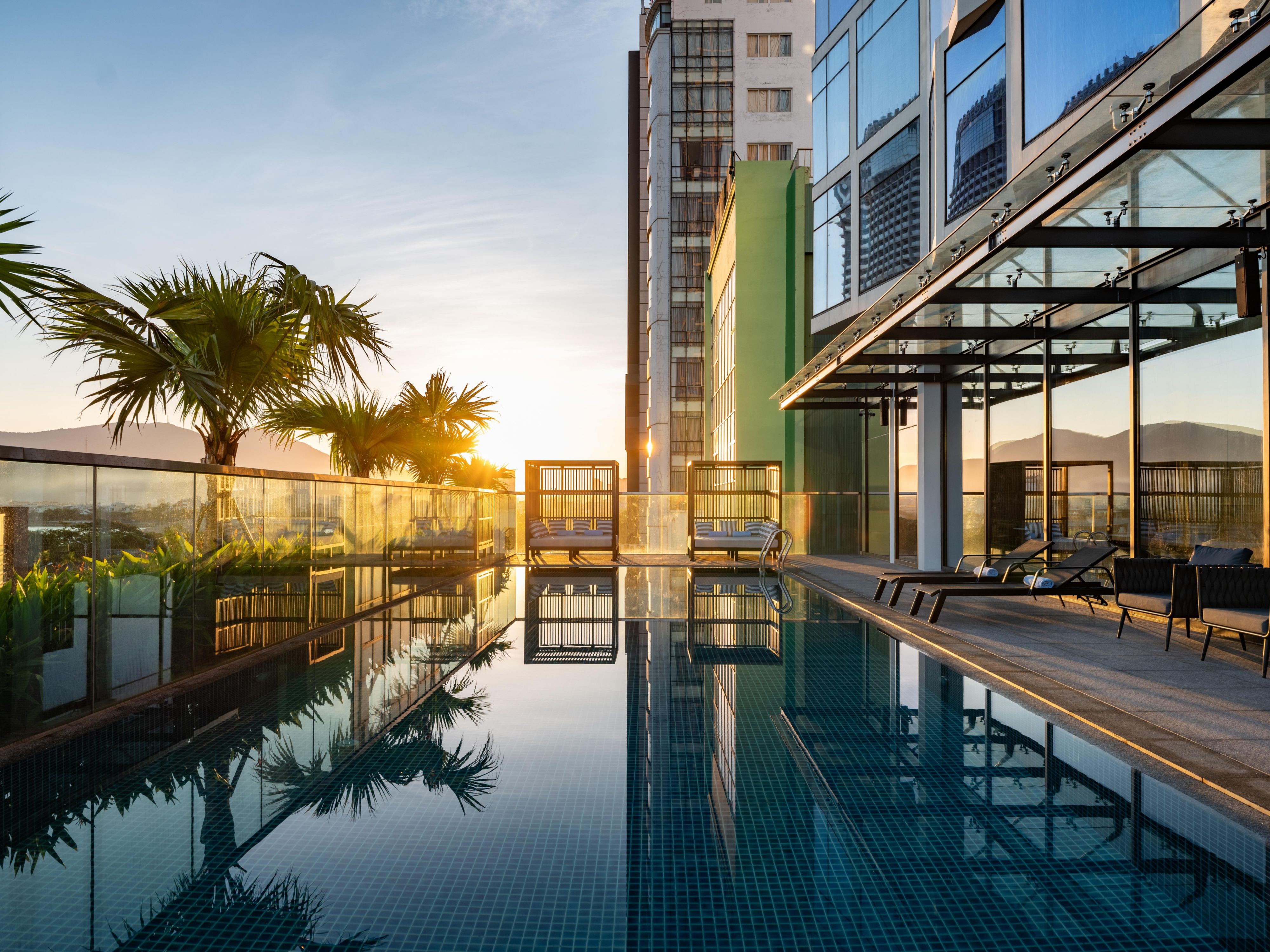 Crowne Plaza Danang City Centre Swimming Pool