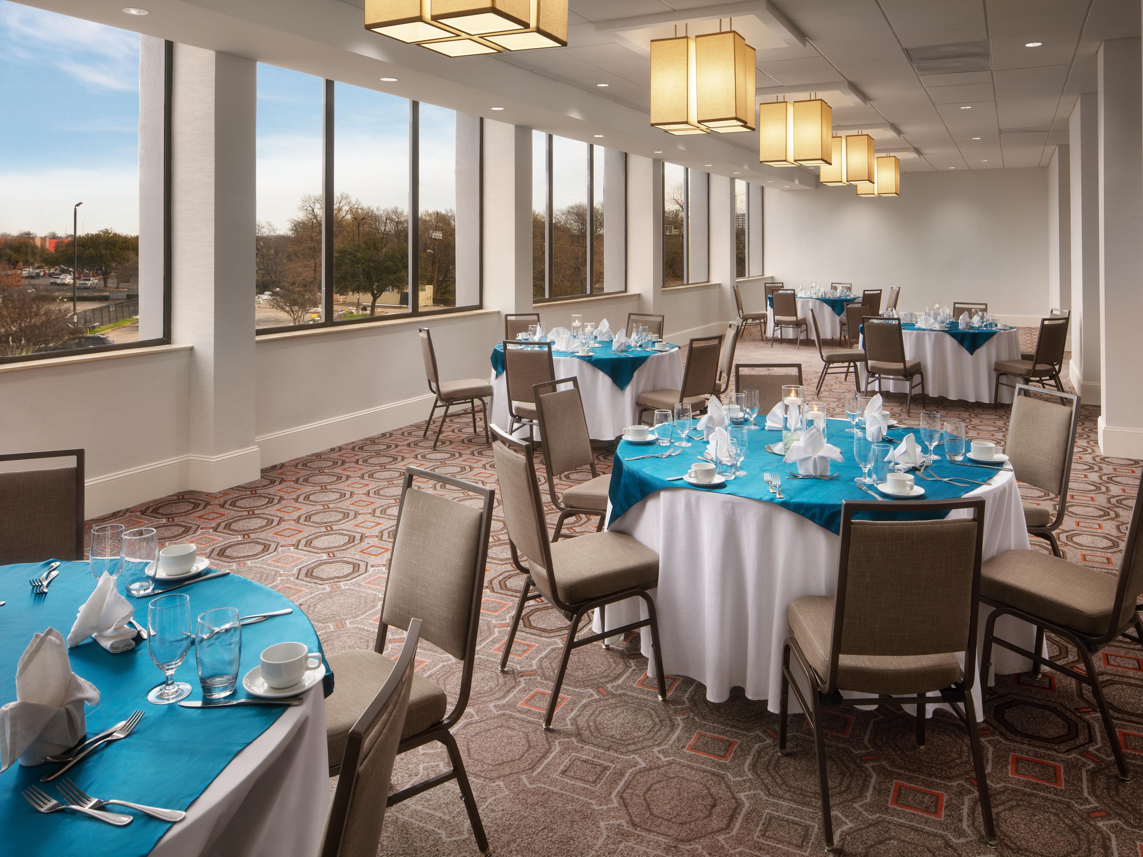 Our hotel offers 12,000 square feet of flexible meeting space, ideal for conferences, corporate events, banquets, and weddings. Each room includes free high-speed Internet and Wi-Fi, plus modern audio-visual technology to ensure productive sessions. A dedicated Meetings Director will help plan every detail, making your Dallas event seamless.
