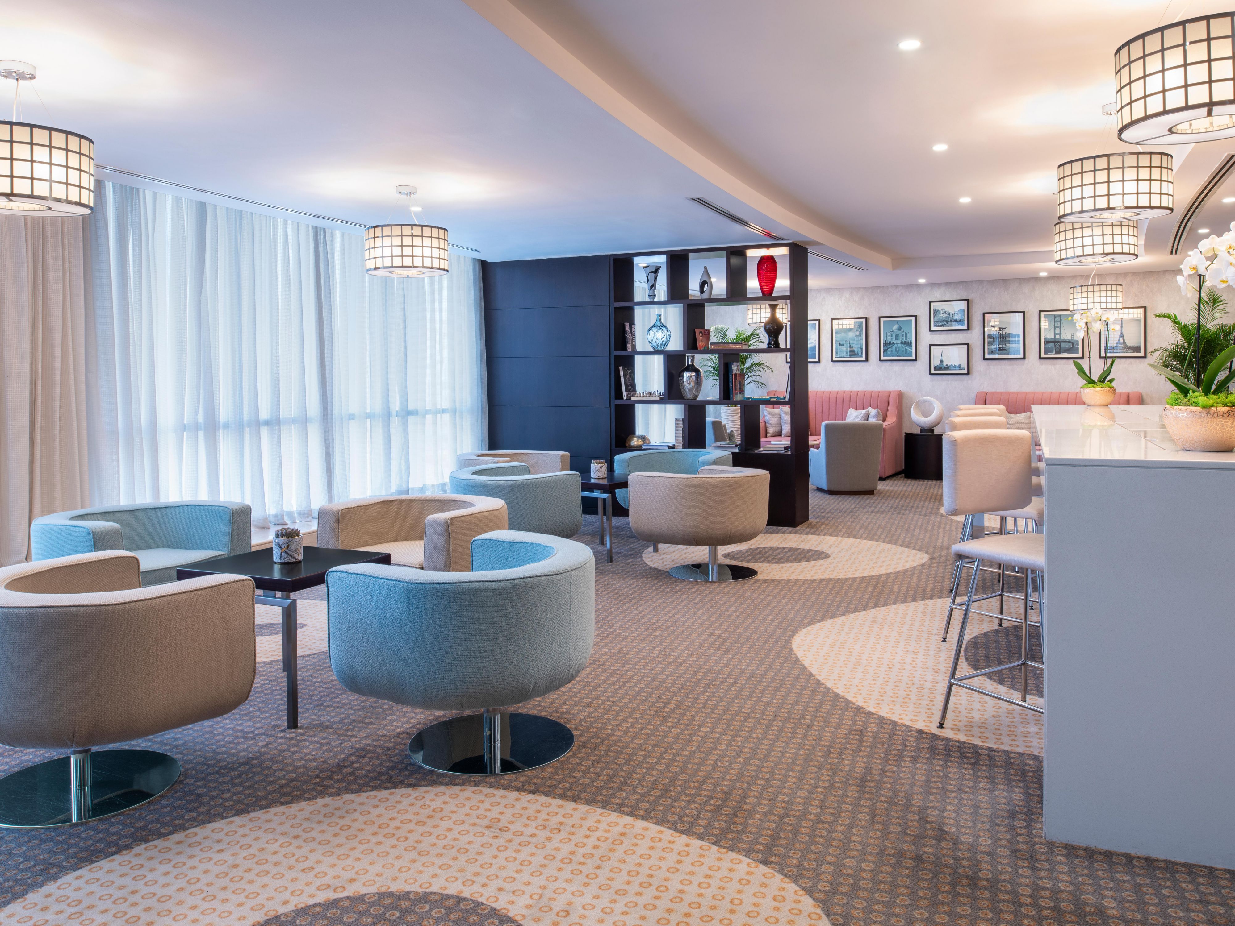 Upgrade your experience with Club access. Relax in your spacious room or suite. Indulge in a world of exclusive privileges. The Club Lounge entitles you to an array of dedicated personalised services from a seamless arrival experience to daily complimentary breakfast, afternoon tea, cocktail happy hour and much more. 
Dress code: Smart casual wear.