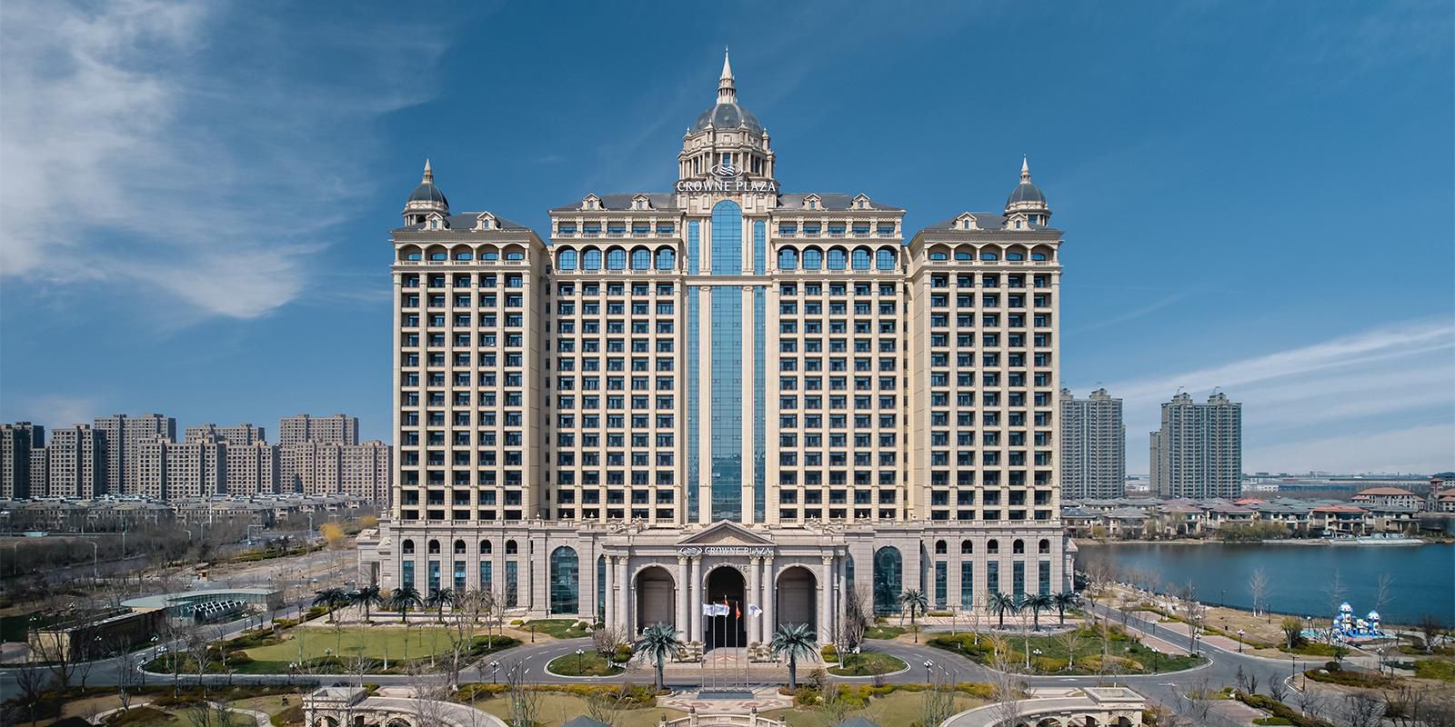 $hotelInfo.mediaDetails.welcomePhotos.primaryPhoto.caption}