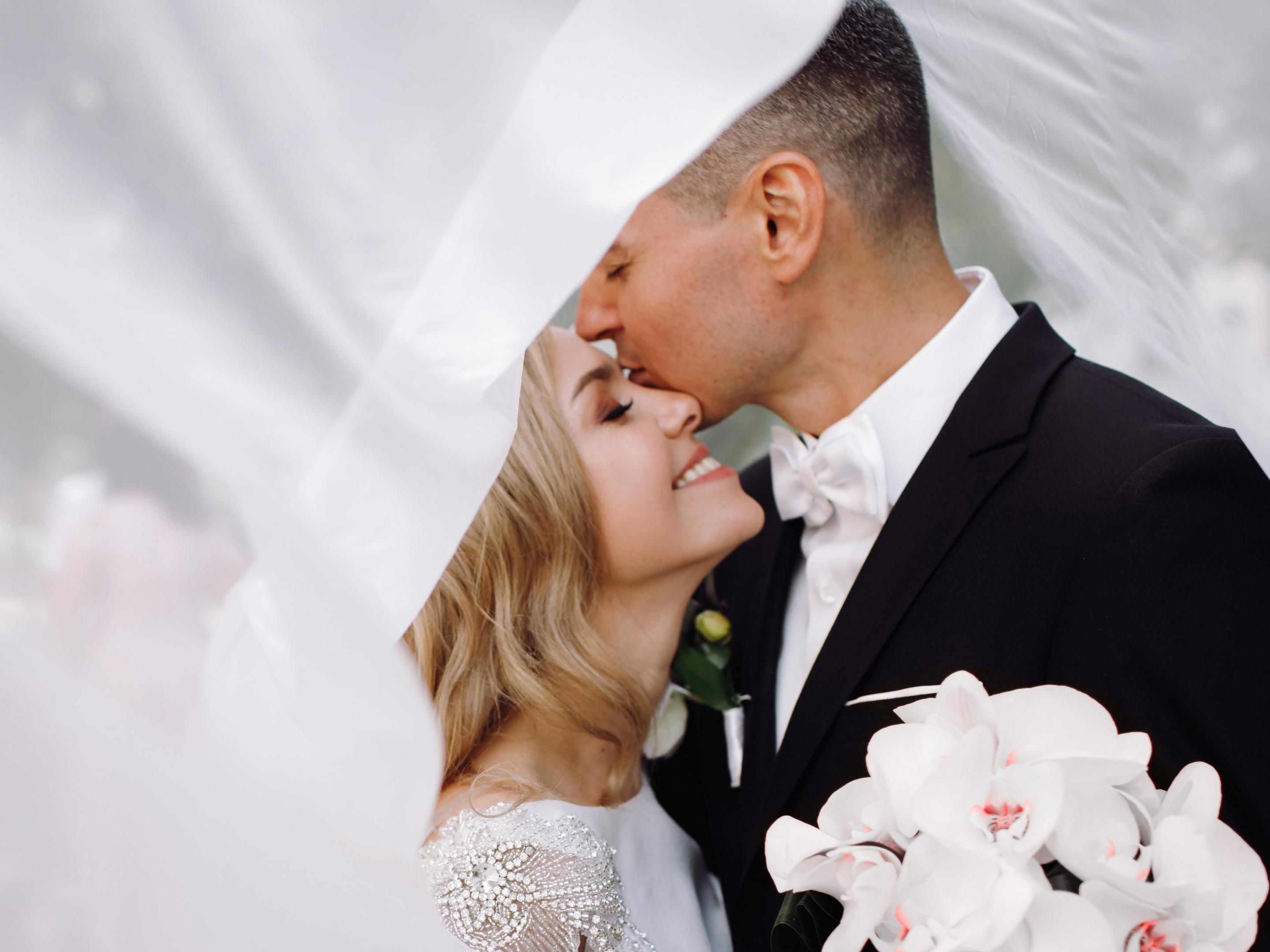 Celebrate your love and give us a chance to make your intimate event an affair to remember. 
Crowne Plaza Dubai-Deira combines sophistication and style with genuine warm hospitality and decades of experience to make your wedding day perfect! 
Get to know more about our packages! 
Call: +971 4608 8905/ 8871 or email: events@crowneplazadeira.com