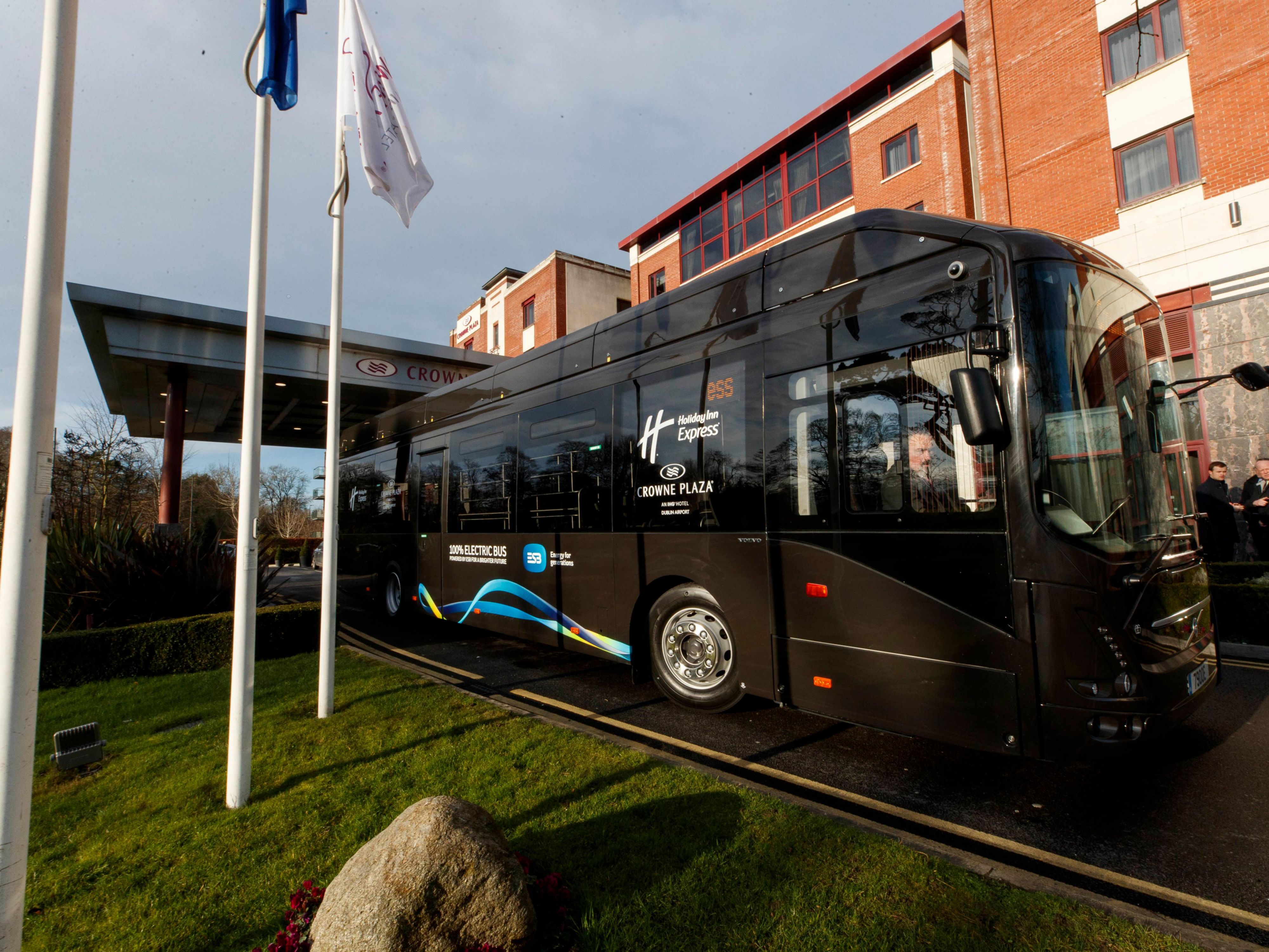 24hr complimentary Airport Shuttle Bus that runs every 30 minutes to and from Zone 16 in the Coach Park. Please follow the signs for Zone 16/Coach Park from either Terminal.