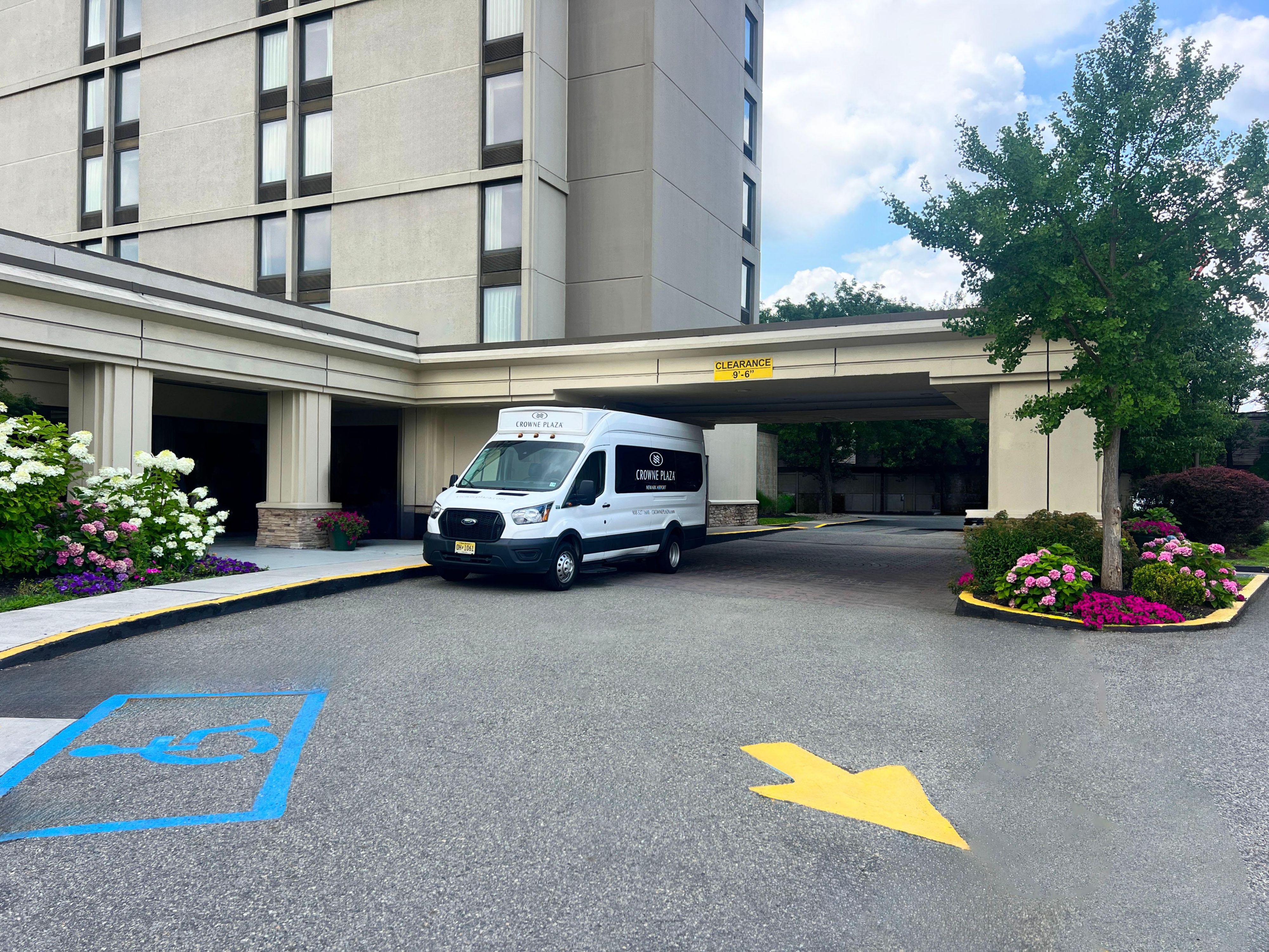 Enjoy seamless travel with our 24-hour complimentary shuttle to and from Newark Liberty International Airport (EWR). You don’t need to worry about traffic or parking at the airport. Our hassle-free shuttle runs every 30 minutes on the hour and takes you right to the door so you can rest easy knowing you won’t miss your flight.