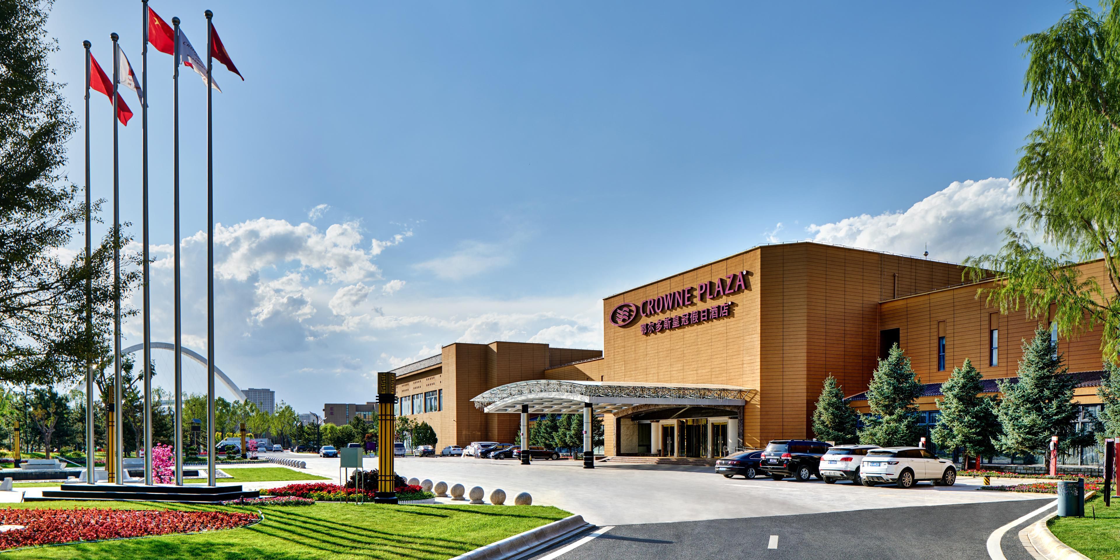 $hotelInfo.mediaDetails.welcomePhotos.primaryPhoto.caption}