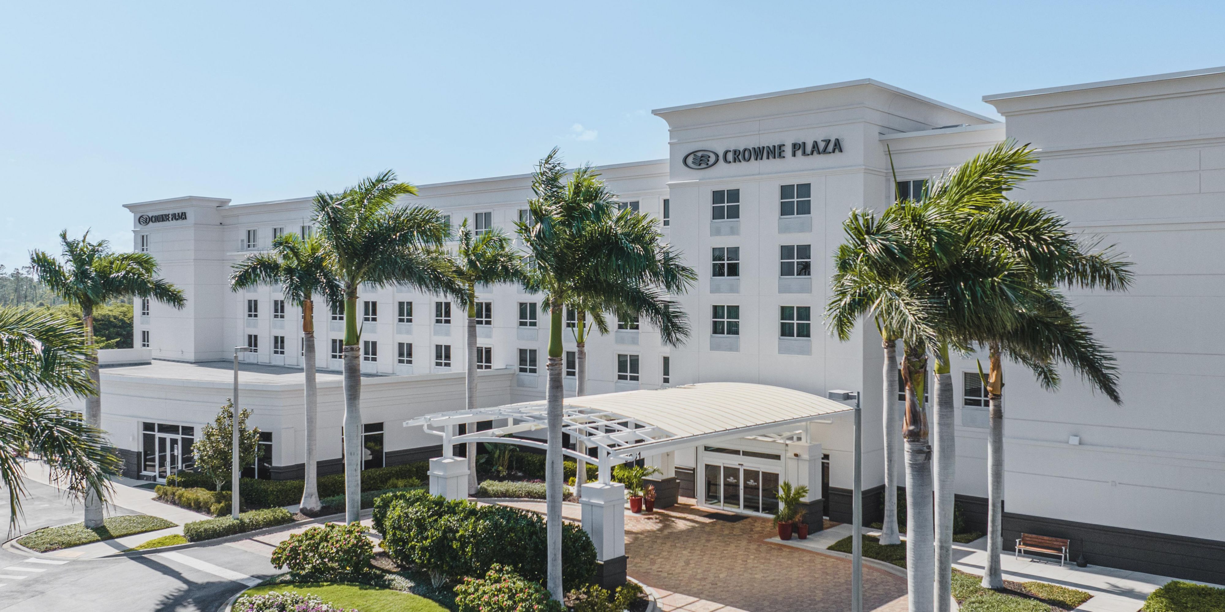 $hotelInfo.mediaDetails.welcomePhotos.primaryPhoto.caption}