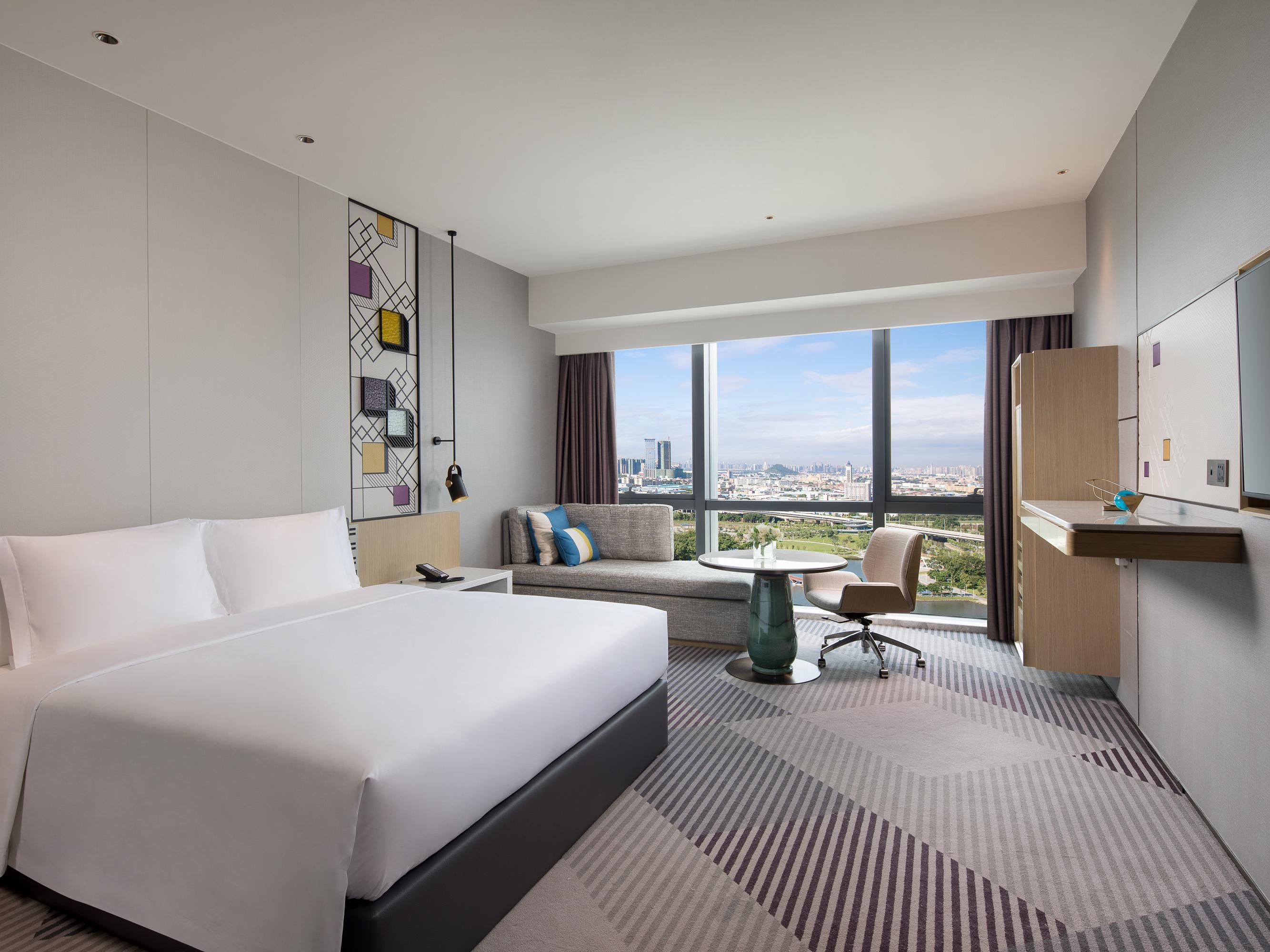 Standard Room - King bedroom