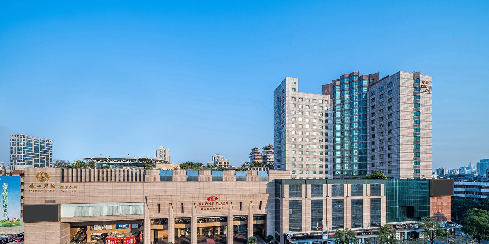 $hotelInfo.mediaDetails.welcomePhotos.primaryPhoto.caption}