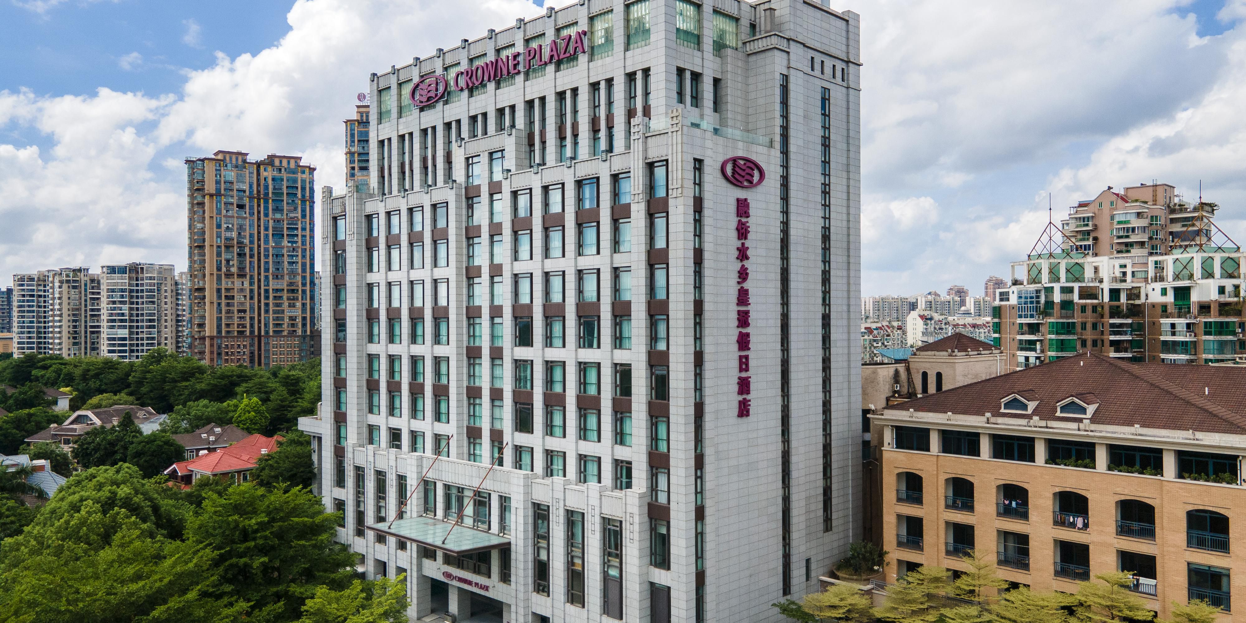 $hotelInfo.mediaDetails.welcomePhotos.primaryPhoto.caption}