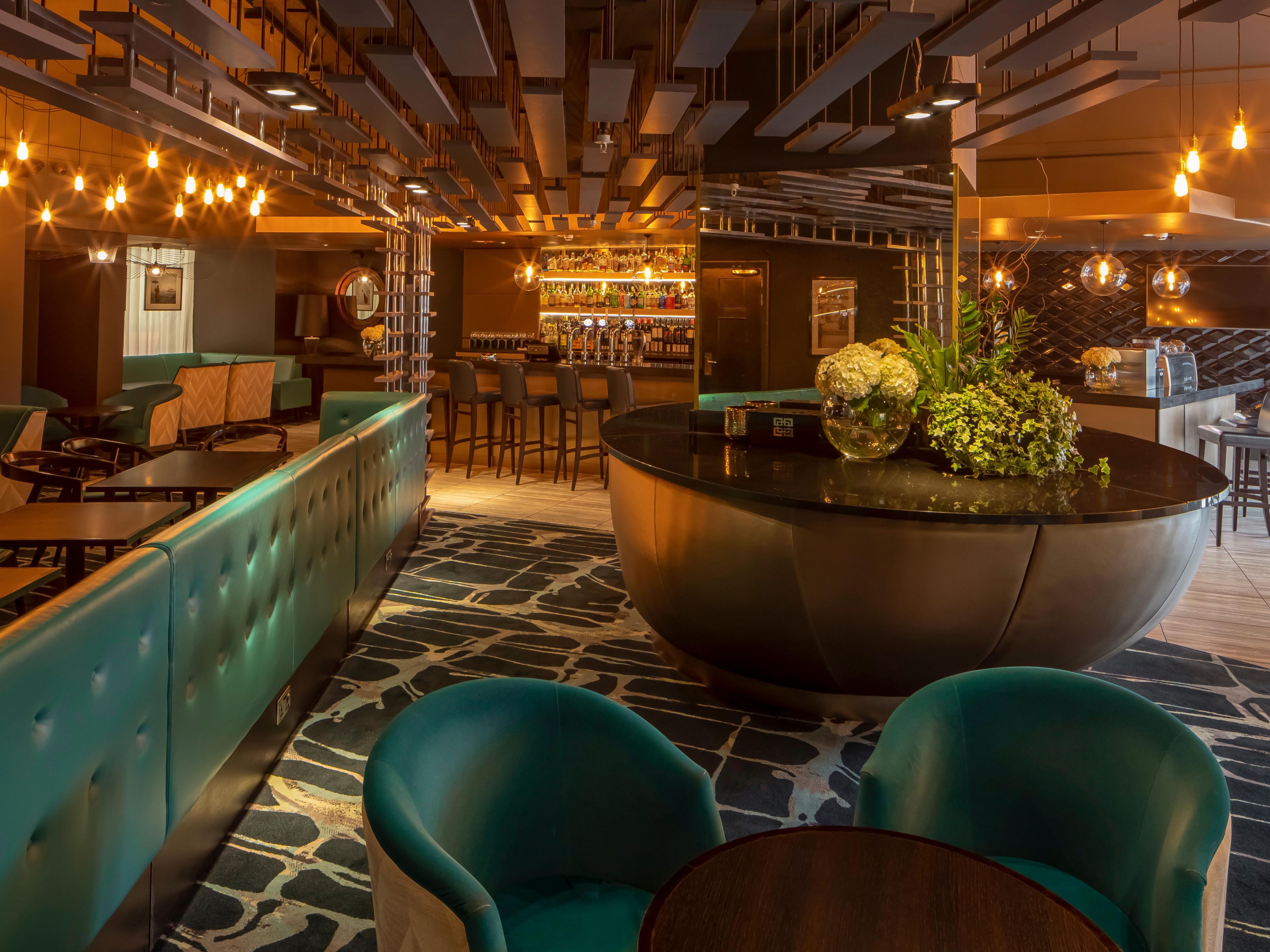 Springs is the perfect place to spend some quality time or enjoy a working lunch with delicious food and drink available throughout the day. Food is served all day from 10am in Springs Bar and Springs restaurant services breakfast, dinner, and conference lunches.