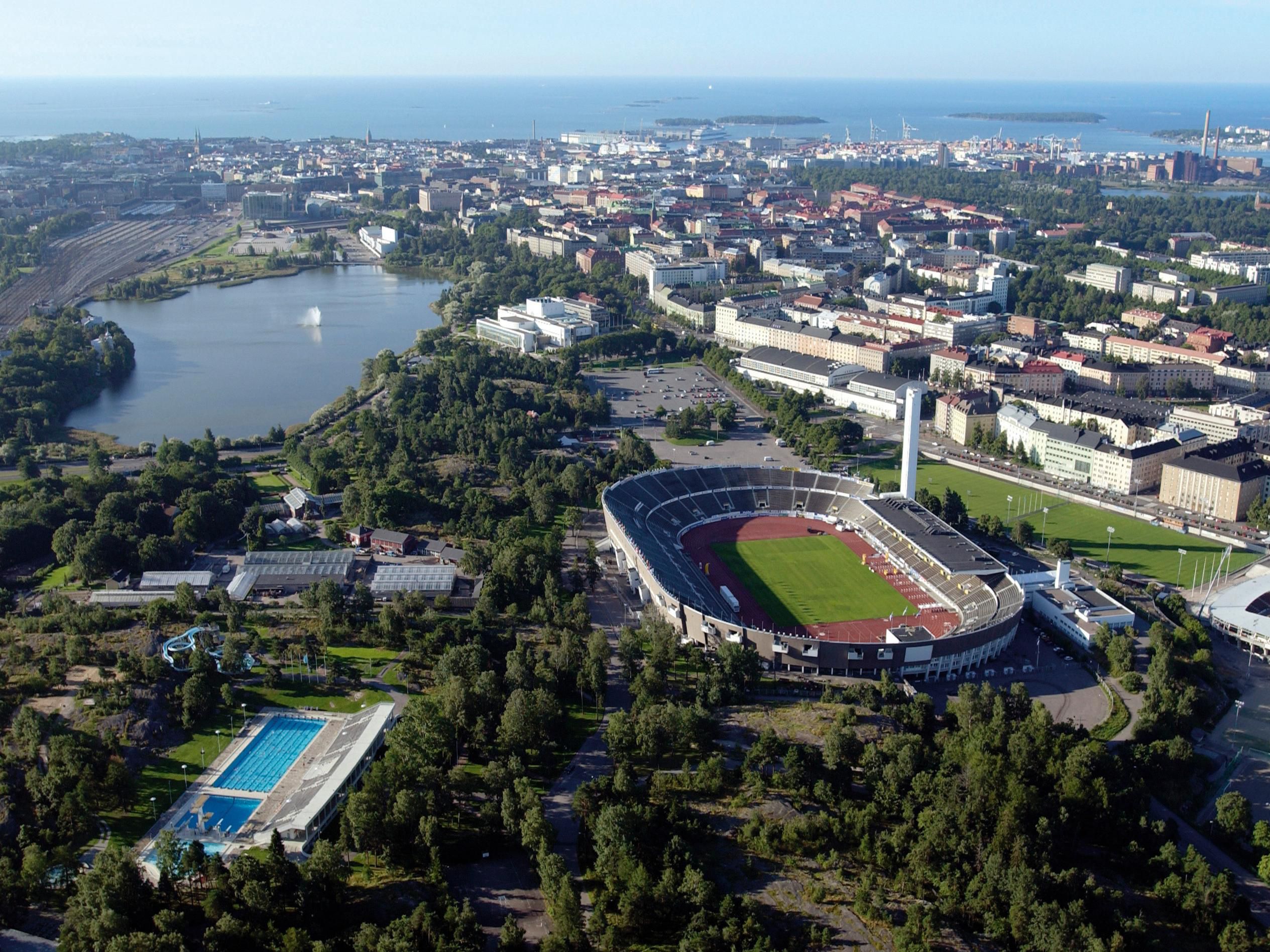 Do you like running or walking in nature, rather than doing it in busy streets of the city. Then Crowne Plaza Helsinki - Hesperia is the place to stay. Next to our hotel is a green and beautiful park and sea shore bay. Get fresh air and hear birds singing while exercising. Ask for a running map next time when you stay with us.