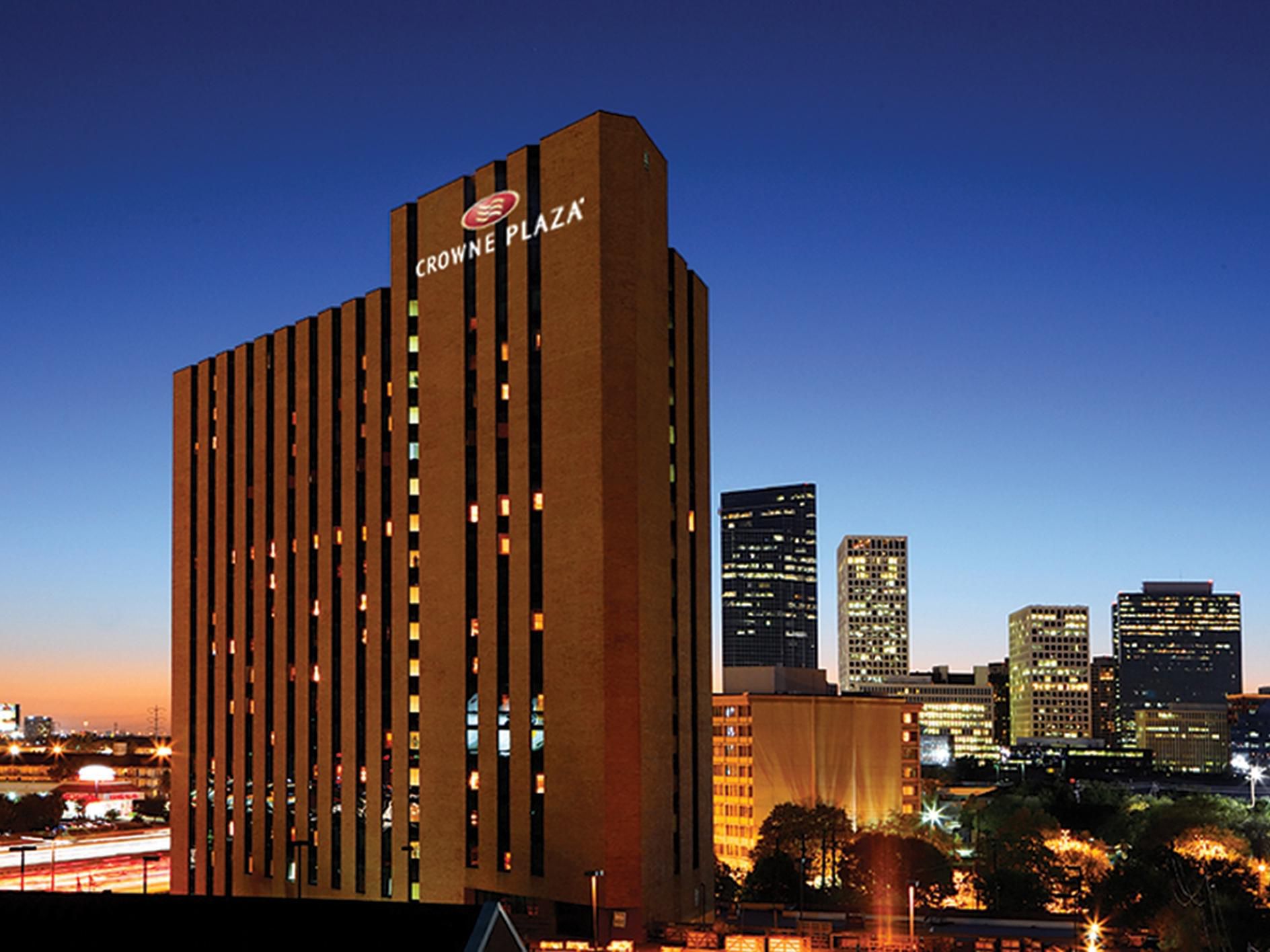 Located in the trendy Greenway/River Oaks area, our hotel is a short drive from the world-renowned Texas Medical Center — the largest medical campus in the world. Our hotel offers caring hospitality within minutes of the MD Anderson Medical Center — the world’s largest cancer hospital — and the Texas Children's Hospital.