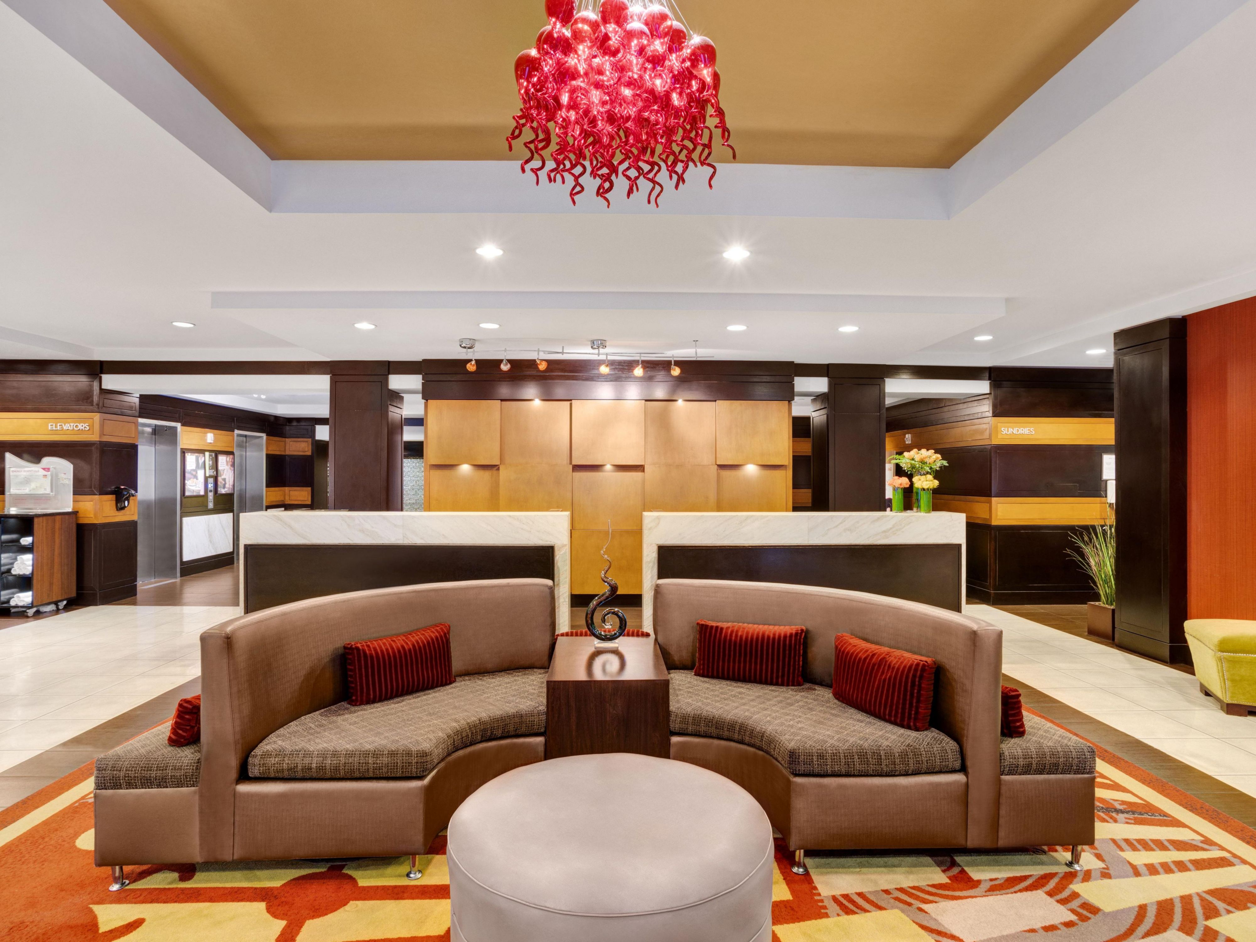 Nestled in Houston’s vibrant Galleria area, our hotel offers proximity to a dynamic mix of luxury retailers, diverse dining, vibrant nightlife, and unforgettable entertainment. Whether you're here for business or relaxation, our prime location offers unrivaled access to the city, making it the perfect place to stay and explore.