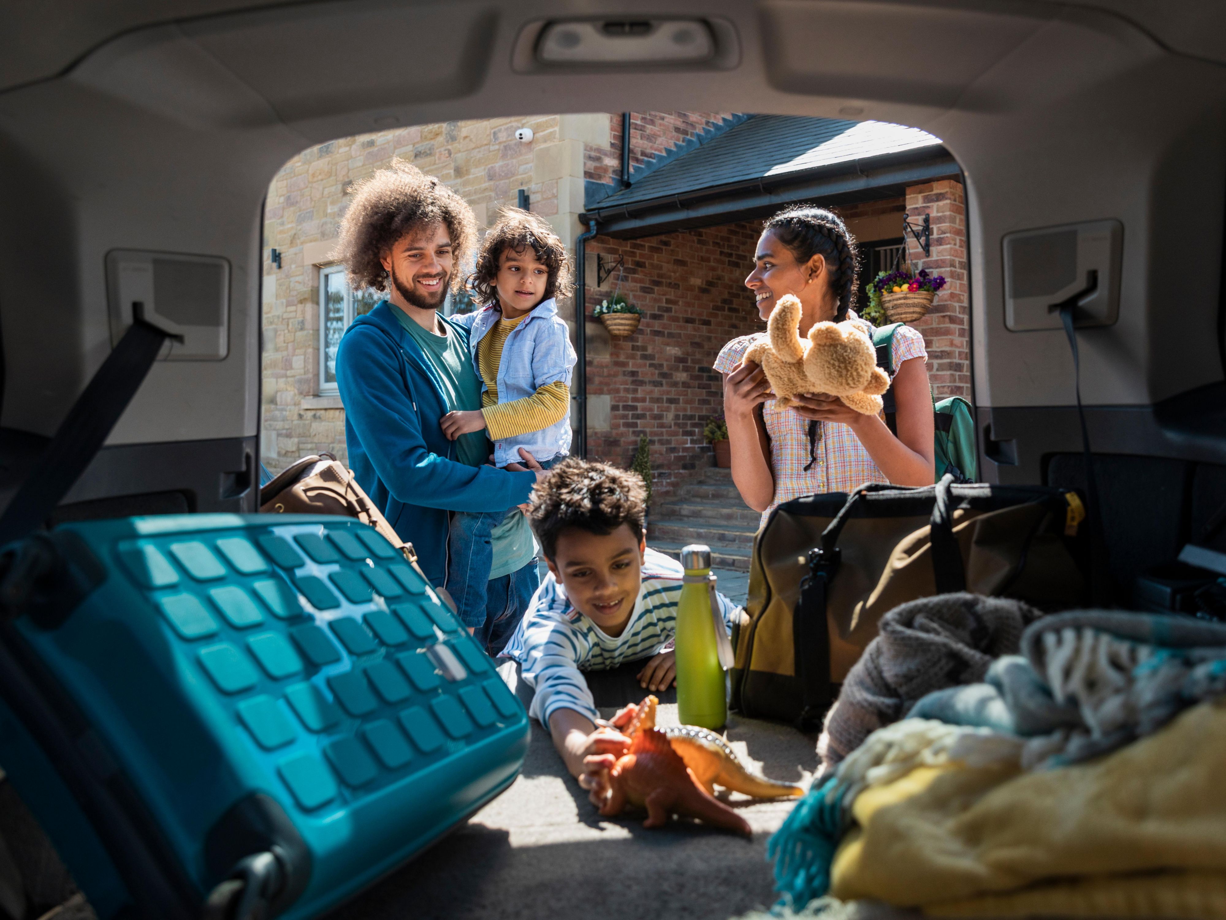 Family fun package includes 2 adult and 2 children tickets to the Indianapolis Zoo and 2 adult and 2 children tickets to the Indianapolis Children's museum. Contact the hotel directly for additional nights.