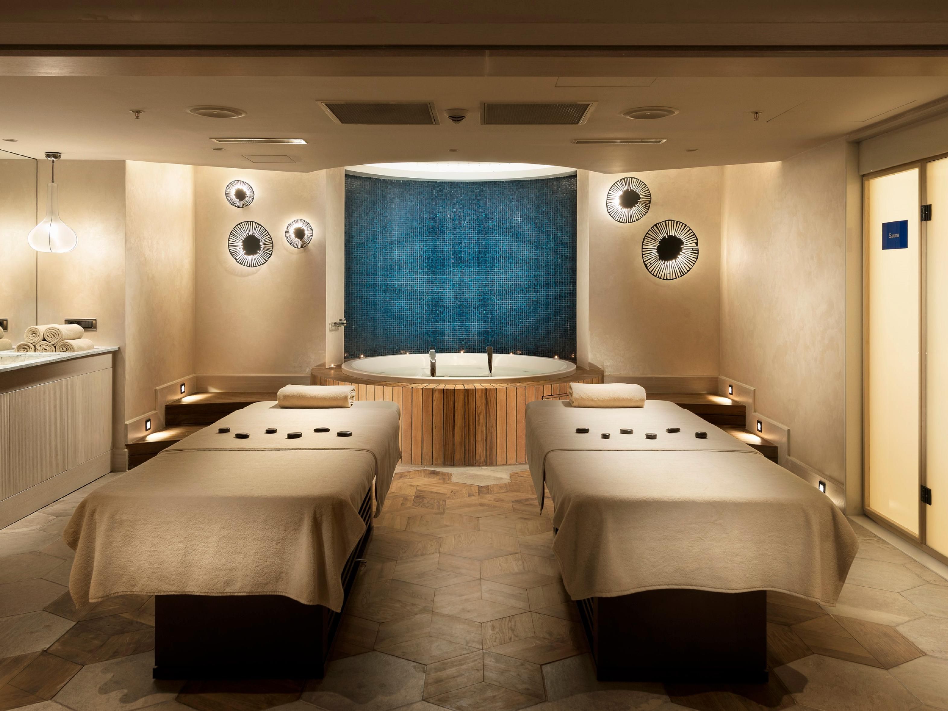 You will be revitalised by therapies designed specifically for you. With its simple but elegant design and different rituals, you will always enjoy being at the Livera Spa. Spend your special time and let your body and your soul go on a journey that you will feel from top to bottom.
