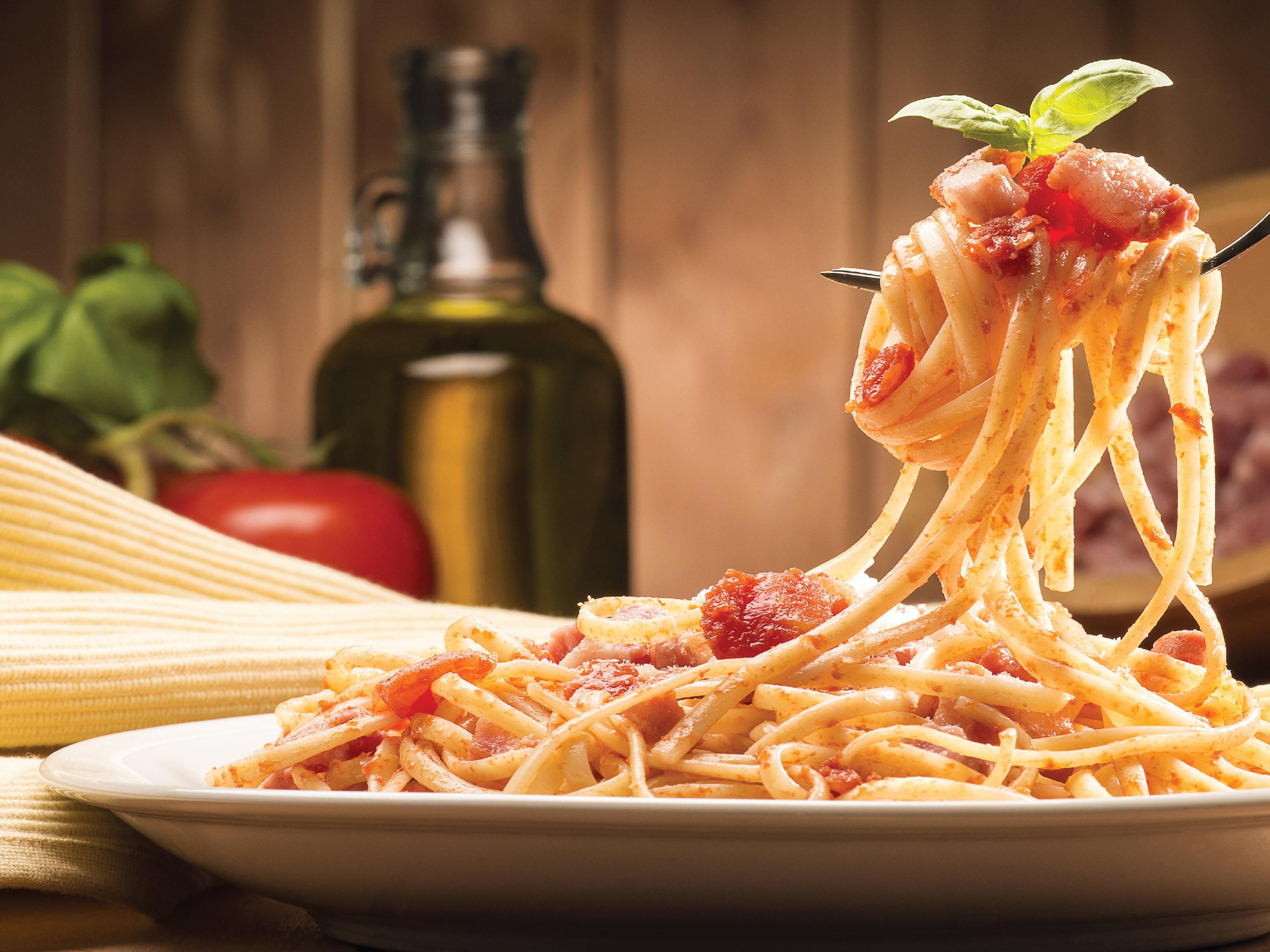 Experience in-room dining at our hotel in Jeddah, Saudi Arabia, featuring round-the-clock room service. Begin your day with a leisurely breakfast in bed or end it with a romantic dinner for two. Our thoughtfully curated menu brings gourmet dishes straight to your door - fresh, flavourful, and served in the comfort of your room.