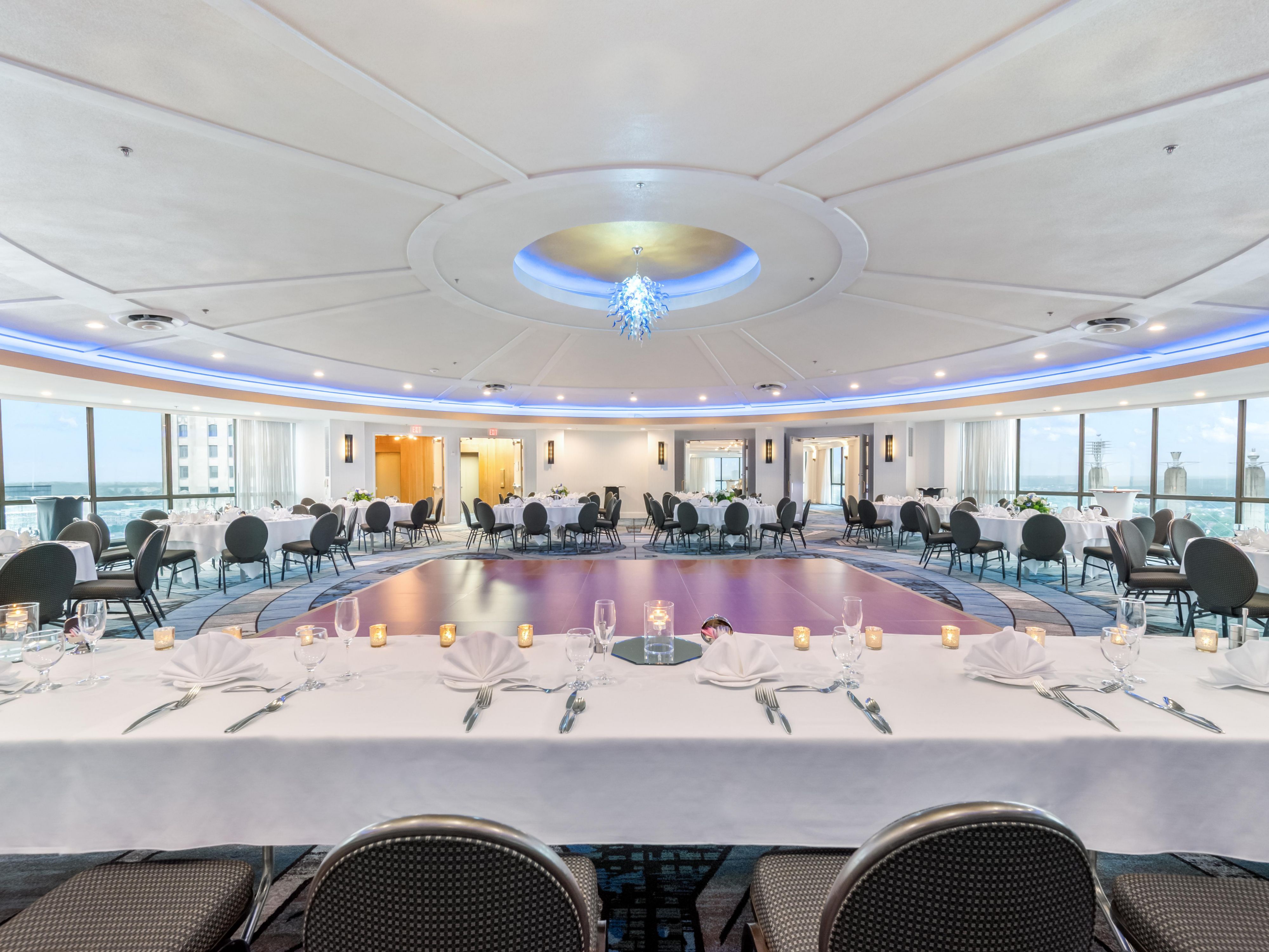 With nearly 15,000 square feet and nine conference rooms, our hotel's flexible meeting space is outfitted with audio-visual technology to ensure successful events. Plus, our stunning Starlight Ballroom features breathtaking views of downtown Kansas City. Our hotel's Meetings Director will help you plan the perfect event.