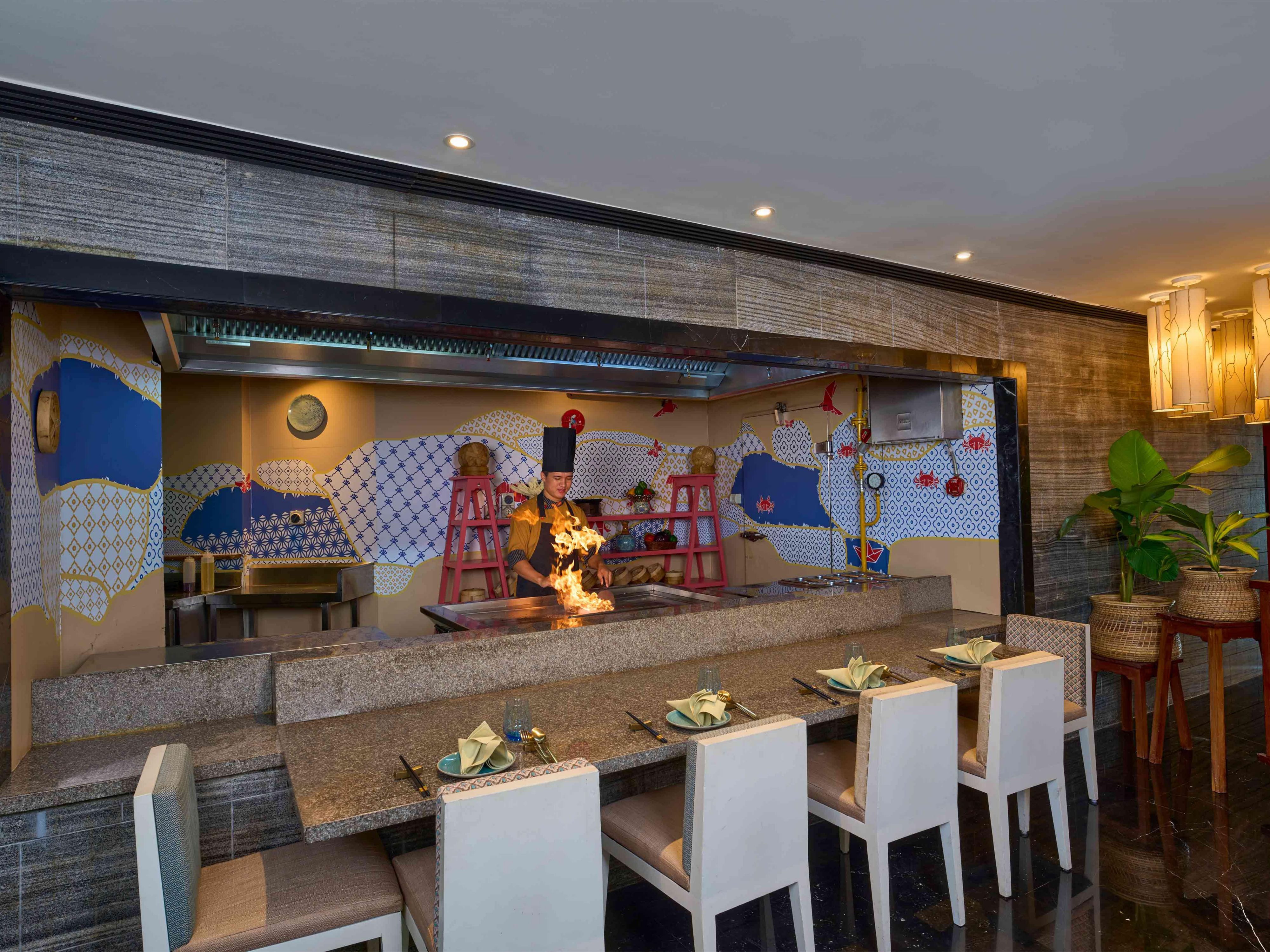 Explore a variety of options when you dine with us. Choose from bountiful buffets at Mosaic, our all-day dining restaurant, or signature grills and barbeque at SkyGrill, where fine dining combined with warm hospitality will surely delight you.