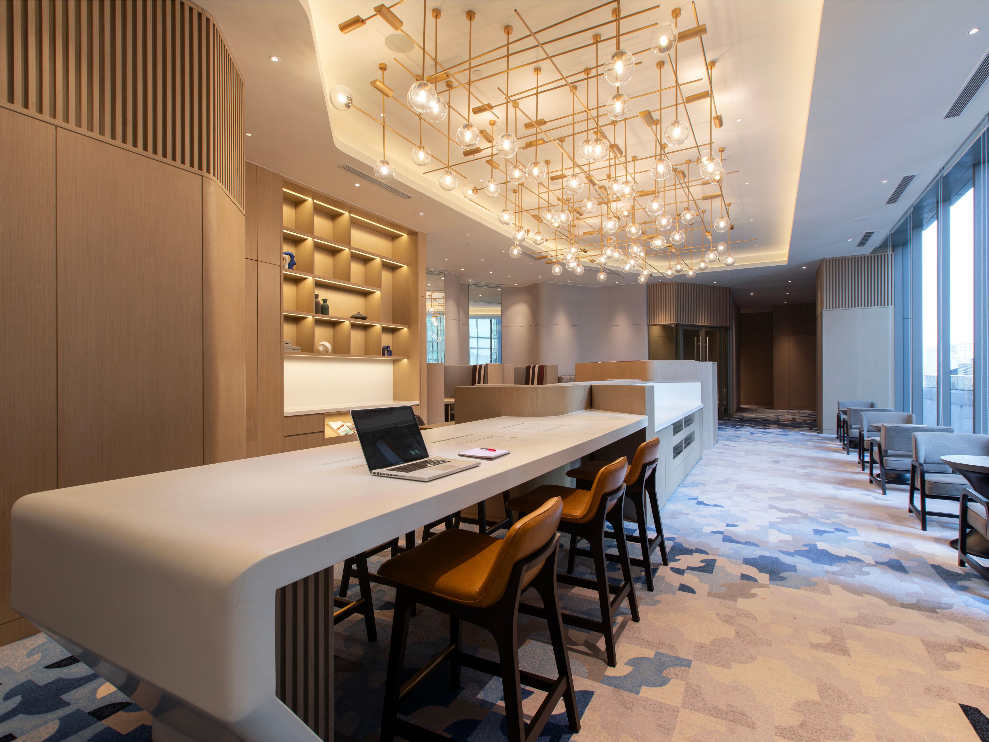 Network and connect in our inviting RhymBa Lobby Lounge & Bar or immerse yourself in a productive workspace at Nest@13, our dedicated co-working lounge on Level 13. Host memorable social gatherings in our versatile social spaces and escape the daily grind in our welcoming social hubs.