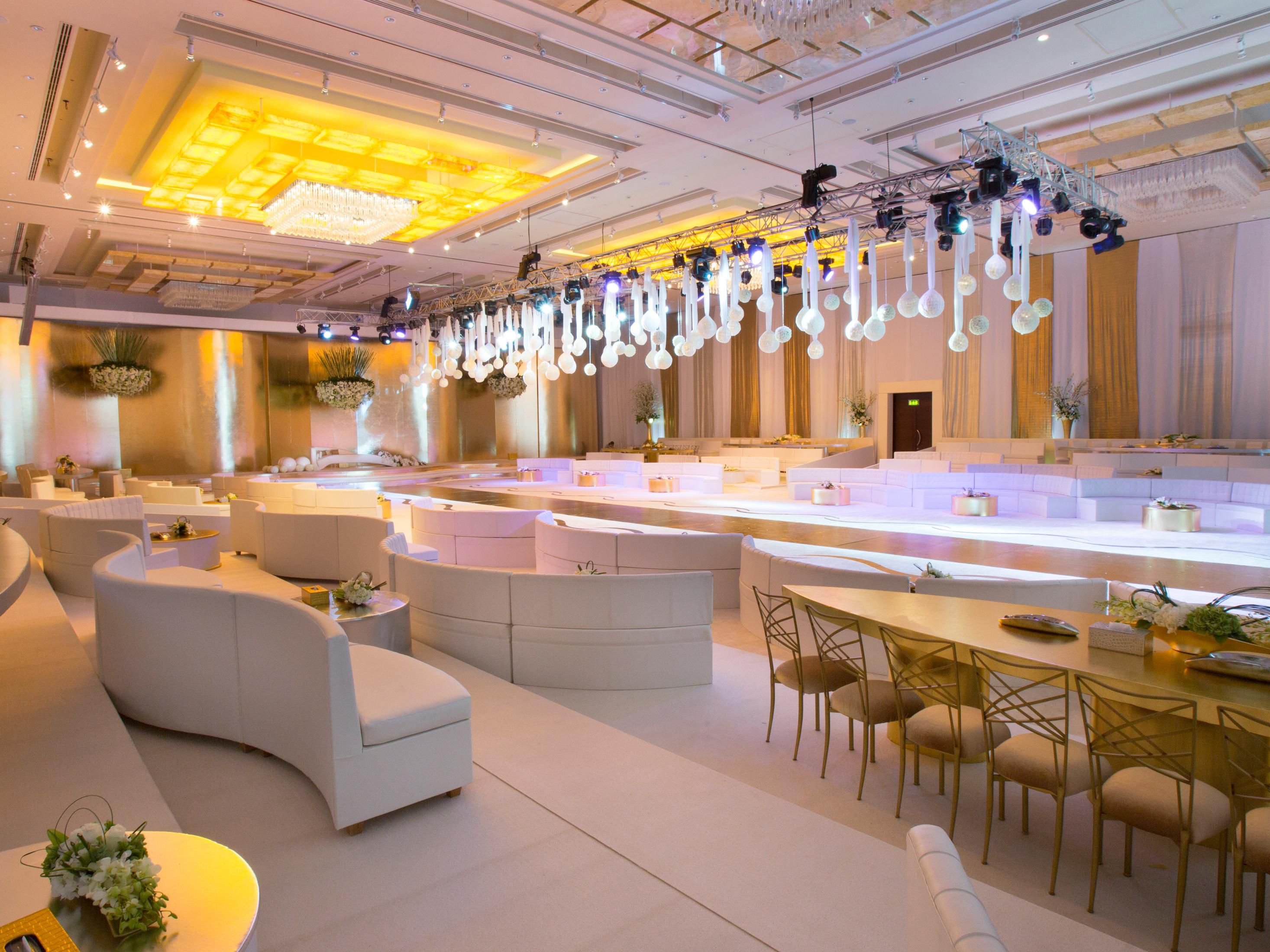 Explore the exclusive personalised wedding offer and celebrate your marriage at Crowne Plaza Kuwait Al Thuraya City, where an idyllic and romantic setting awaits you and your guests.